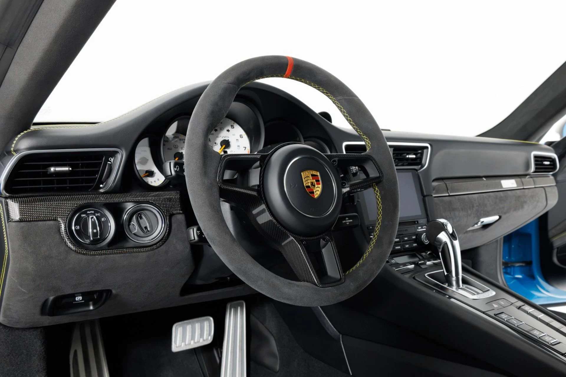 mph017_842267997_Used_2018_Porsche_911_GT_2_RS_1783631648_1f31503096