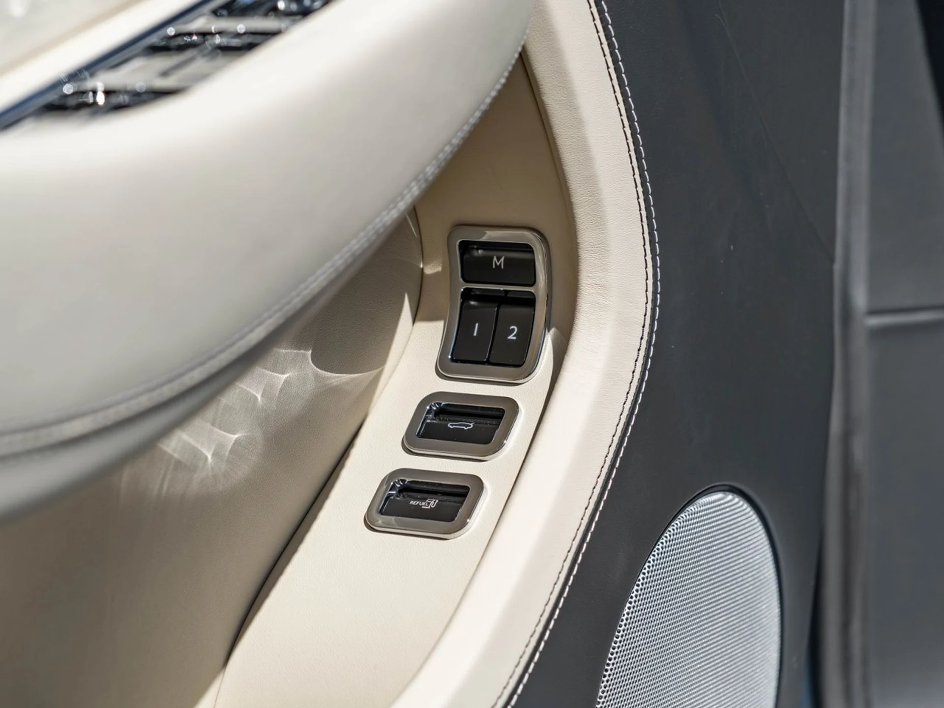 mph017_844999825_98971f46d6d7ca502fa52ef4982c8d56x_5579785f32