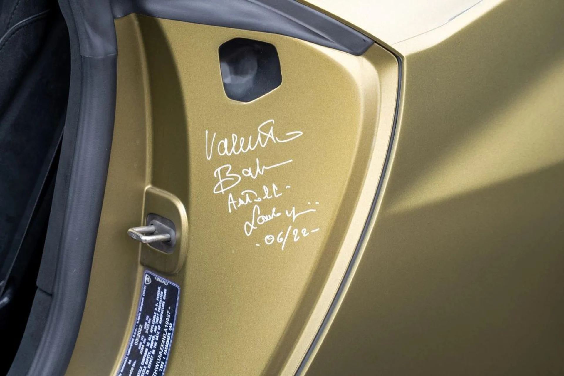 mph017_845671558_1be742407a663b26473325f890155e62_569ade44d4