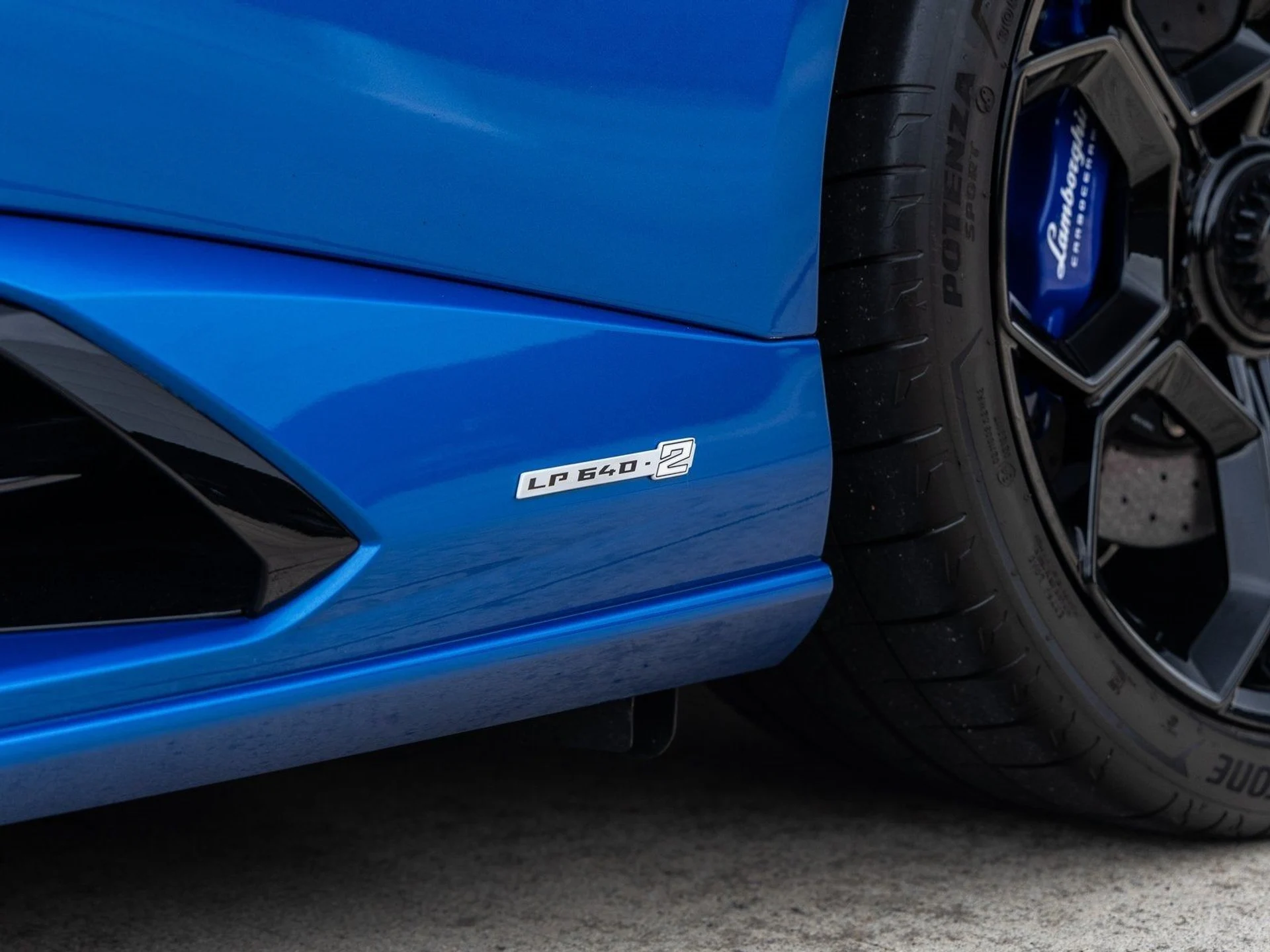 mph017_84612897_18_938bbf9538