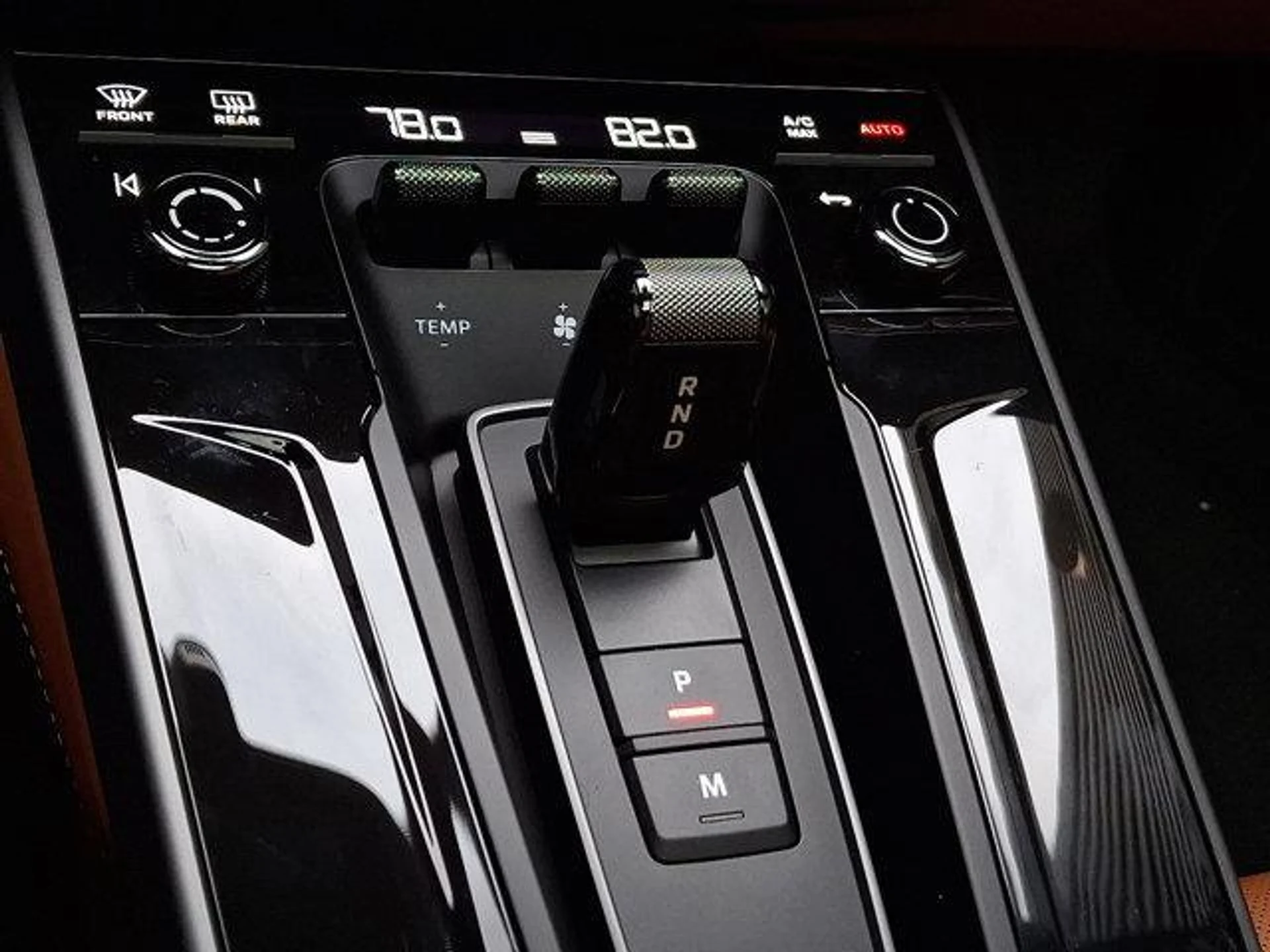 mph017_847544073_Vw2_Lkg_N_rd_A_Ldy_XG_07stj_W_Cpe_MQ_1905366d3d