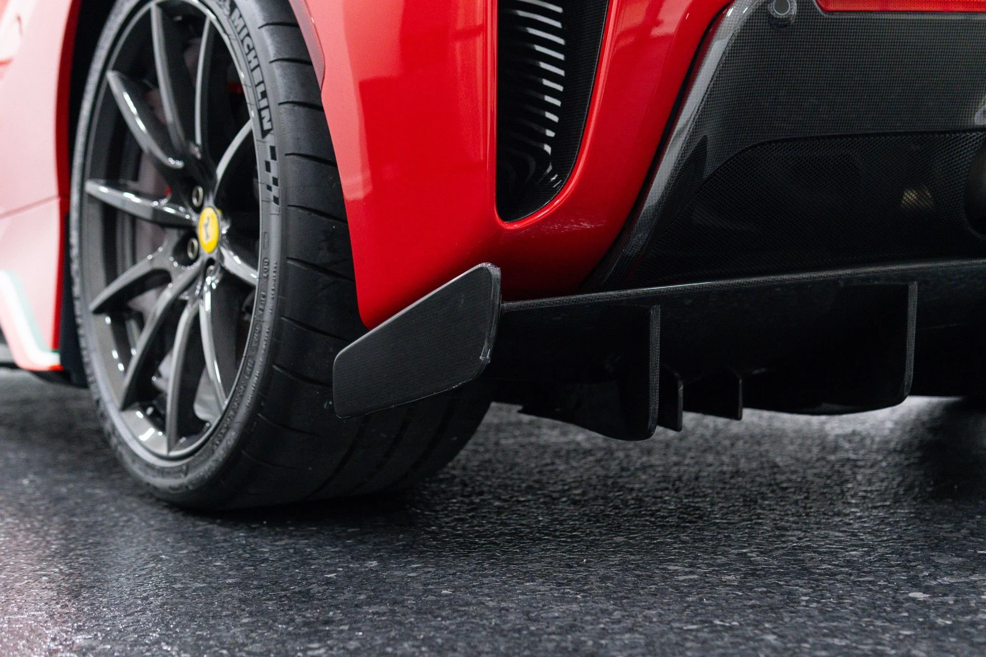 mph017_848473193_Used_2020_Ferrari_488_Pista_1788470814_2b17e7fd3f