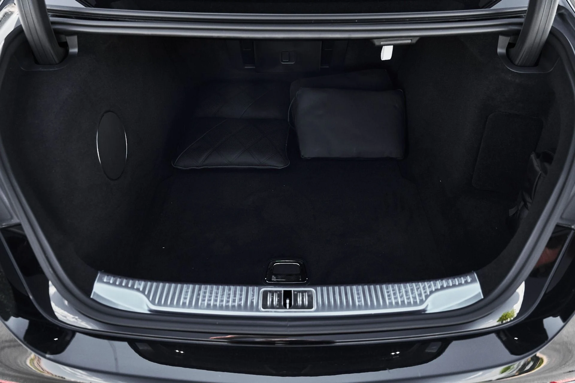 mph017_852117919_Used_2023_Mercedes_Benz_S_Class_Maybach_S_680_1781575784_d5eea08a5e