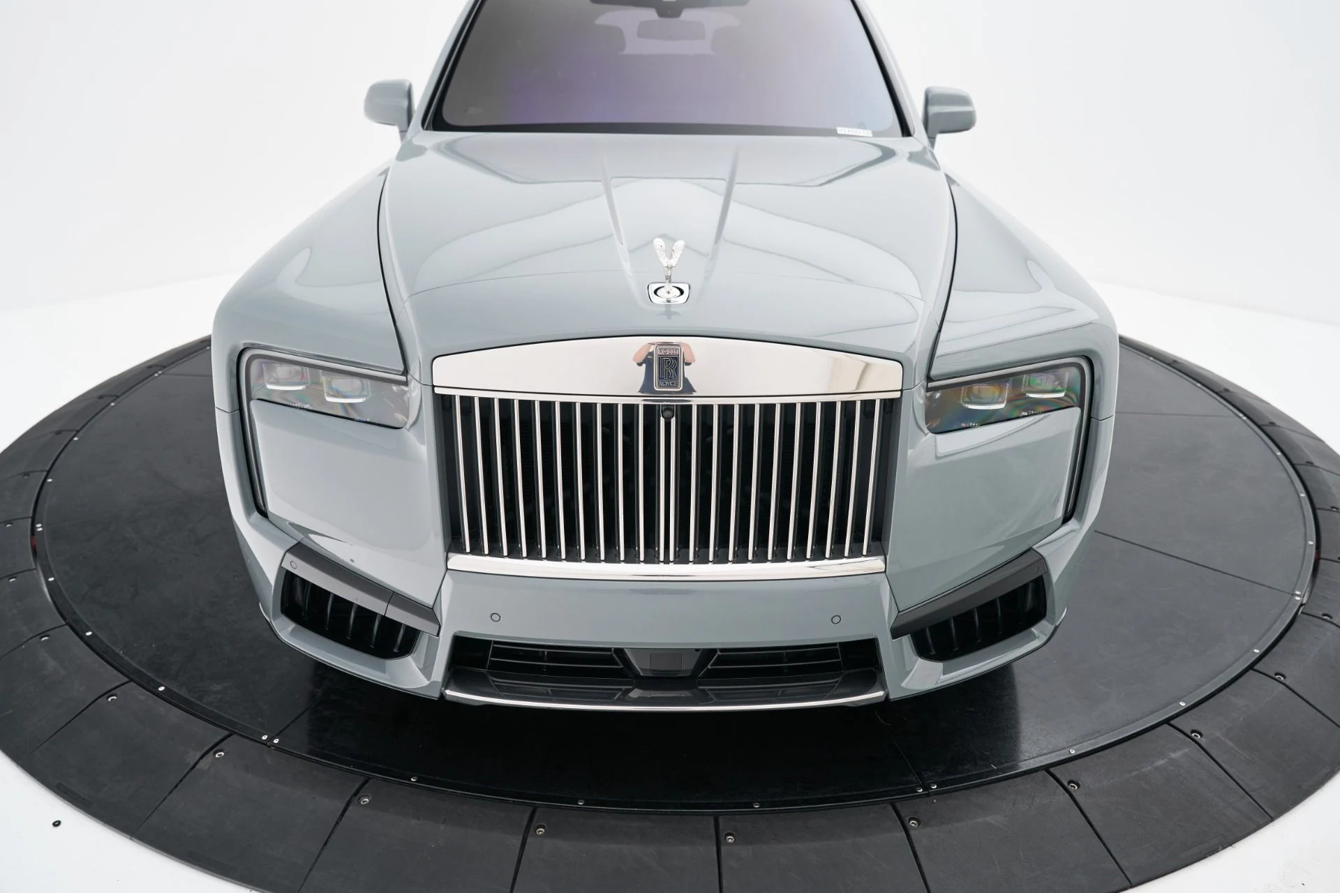 mph017_85615434_Used_2025_Rolls_Royce_Cullinan_Base_1792628391_5e4d1befcd