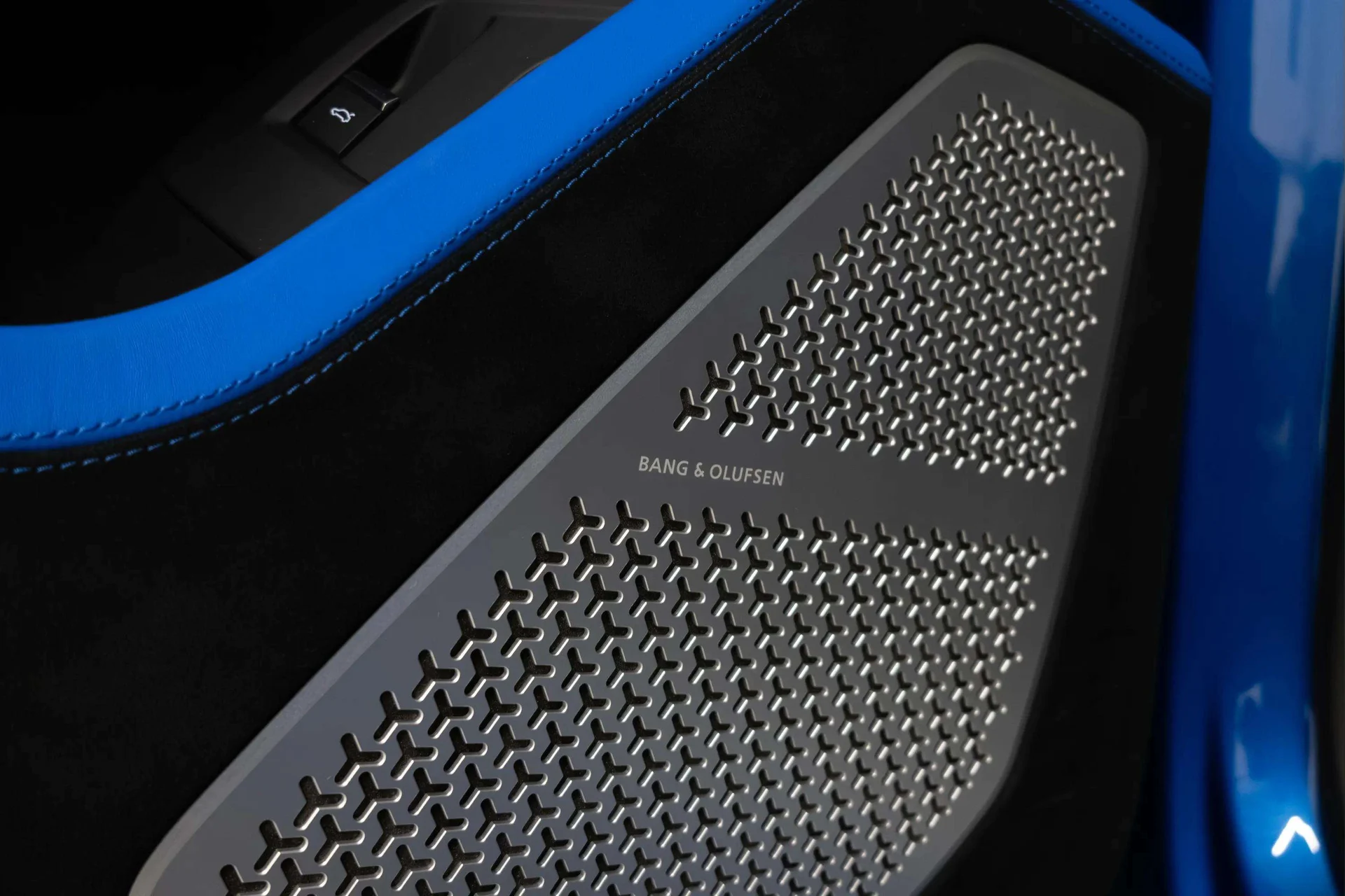 mph017_862715460_ee9823f8_2085_4623_8bf2_aaf8f5329276_202420_Lamborghini20_Urus20_Performante2028_ZPBCC_3_ZL_4_RLA_3399429_18_b164877a95