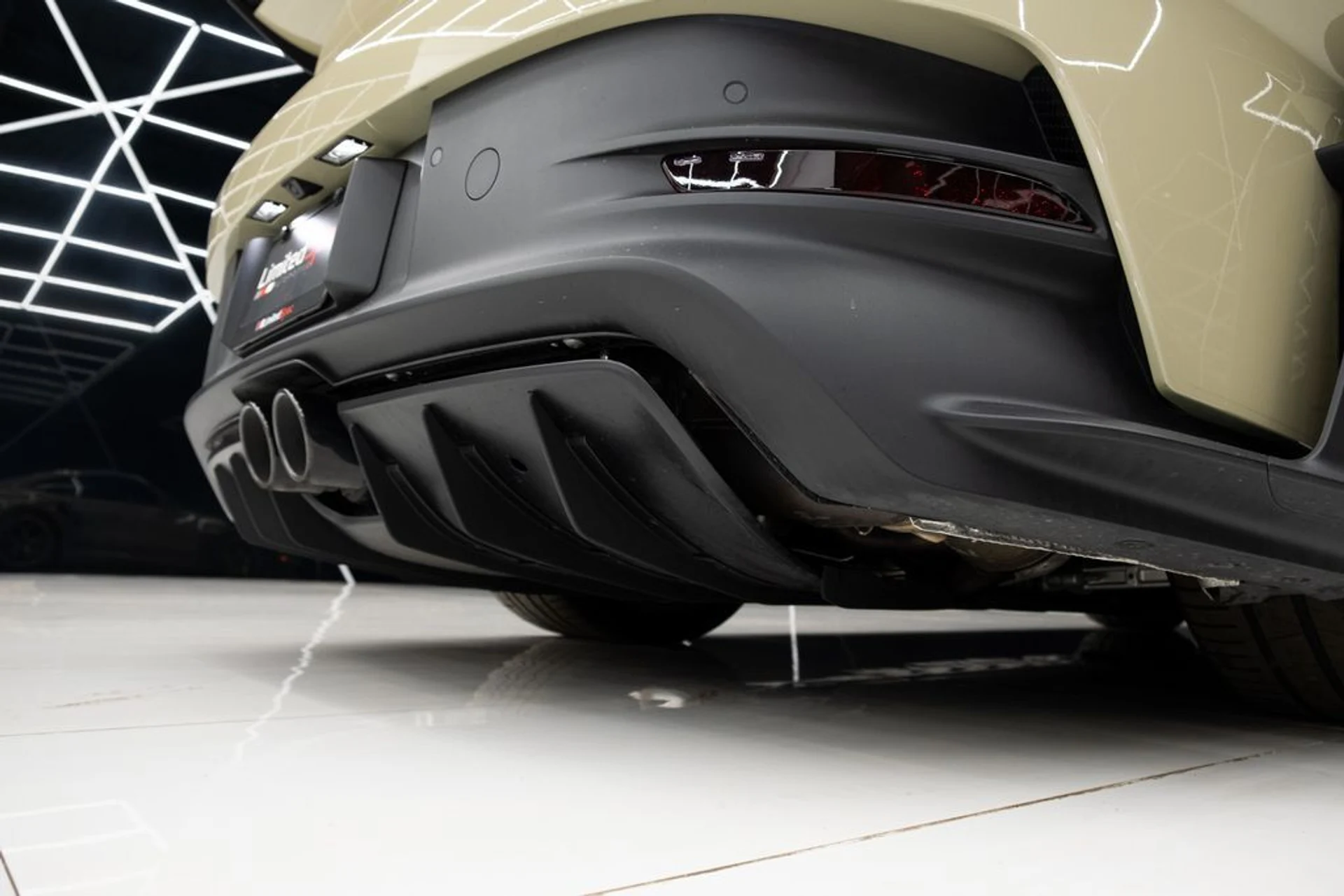 mph017_862995525_c5aa70850a166d3f7d656b739a37111b_423b0418e7