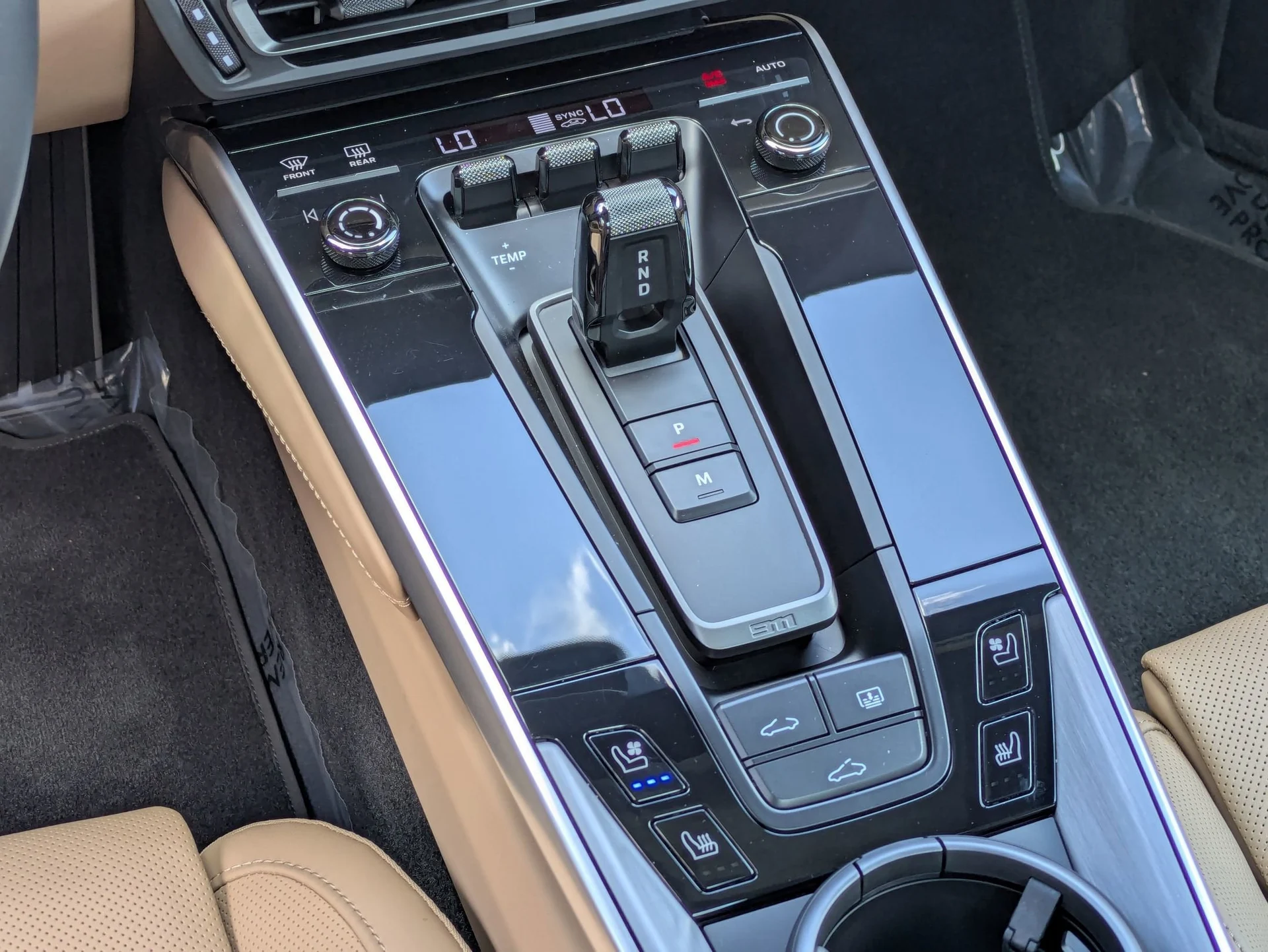 mph017_863218372_79d6694cf40df15194839c8136e7dd1bx_2423761664