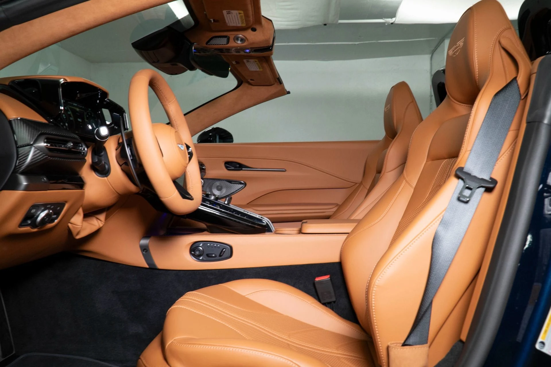 mph017_878601135_New_2026_Aston_Martin_Vantage_1777652396_16f44ede82