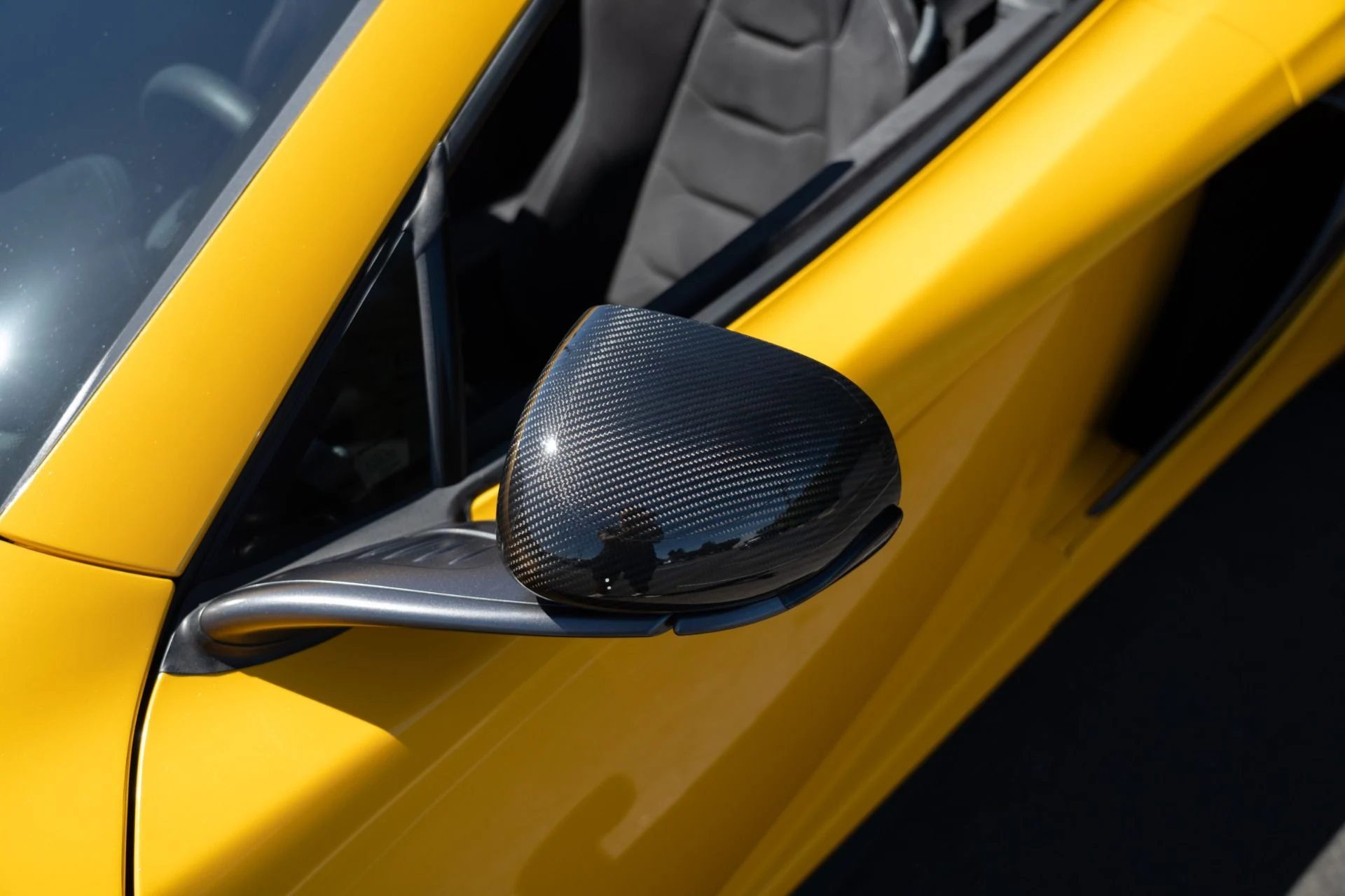mph017_880361602_Used_2016_Mc_Laren_650_S_Spider_1757368630_1ce1b409b1