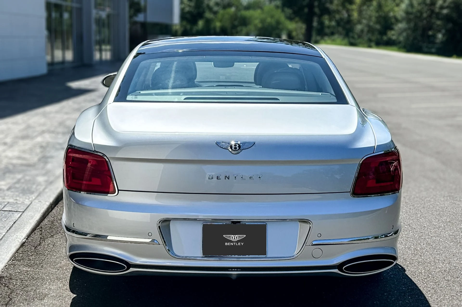 mph017_881378529_New_2026_Bentley_Flying_Spur_1783692086_f01090e292