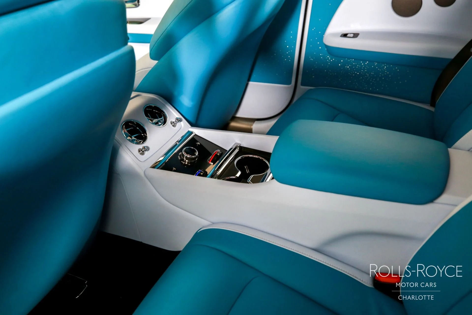 mph017_883082899_Used_2024_Rolls_Royce_Spectre_1776091344_e91bf71312