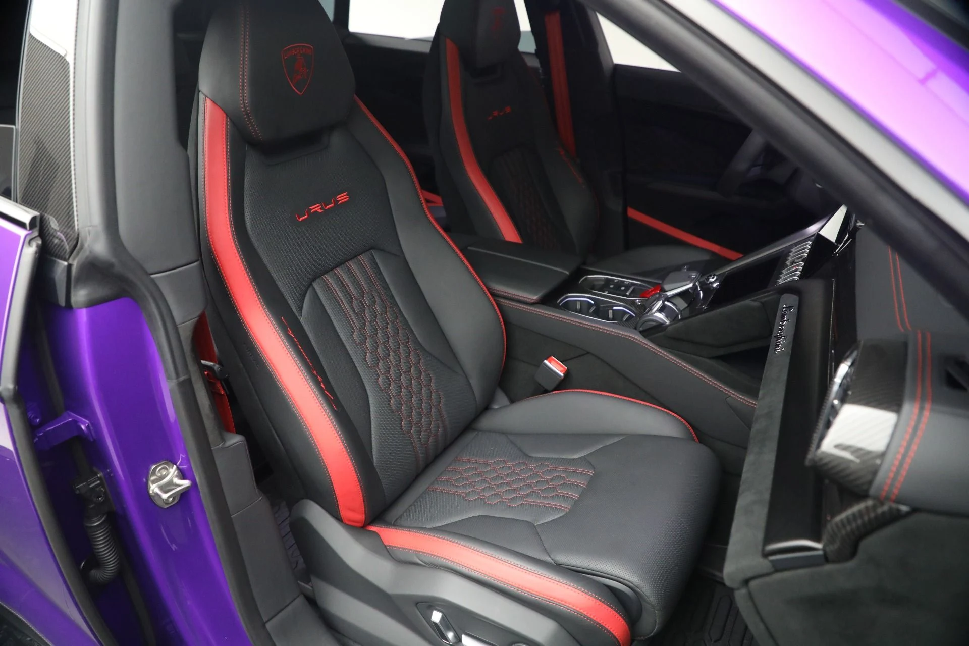 mph017_884062696_Used_2024_Lamborghini_Urus_Performante_1770476069_4de94fbef3