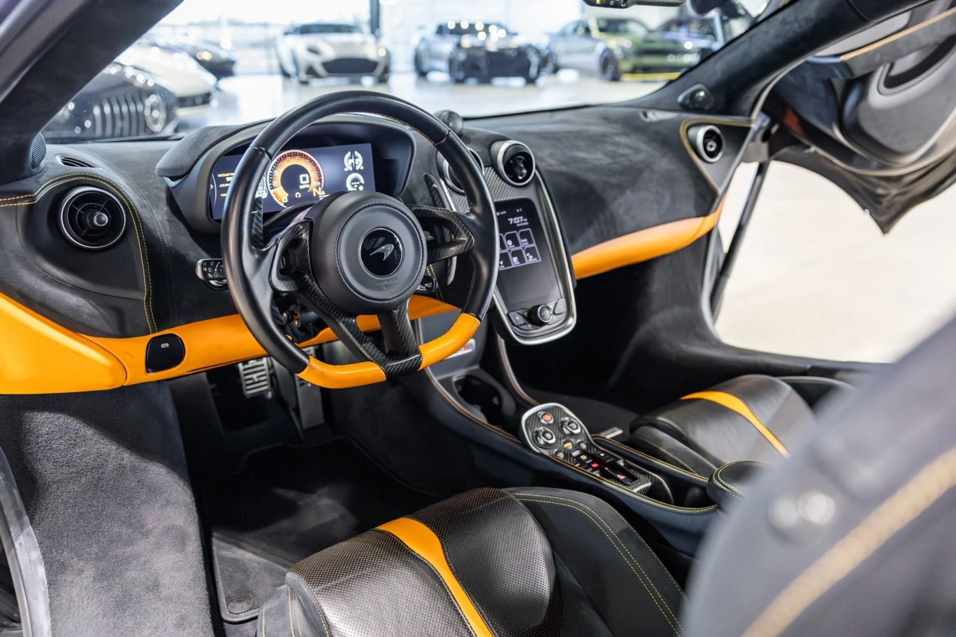 mph017_884508881_m_A_8c01ceb97d