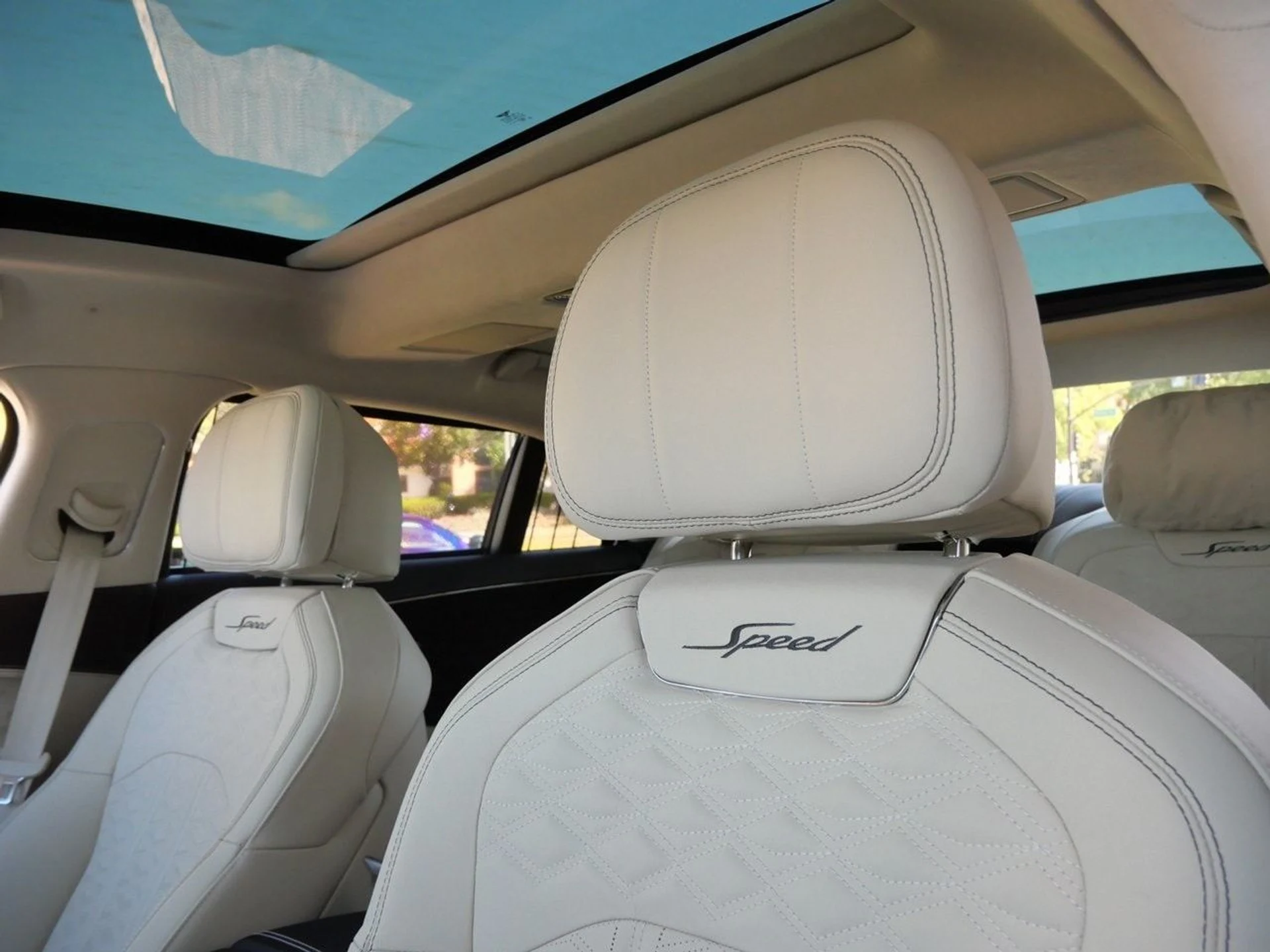 mph017_889829032_52bb0c64b03659843631f4c8d295208fx_b4d954725e