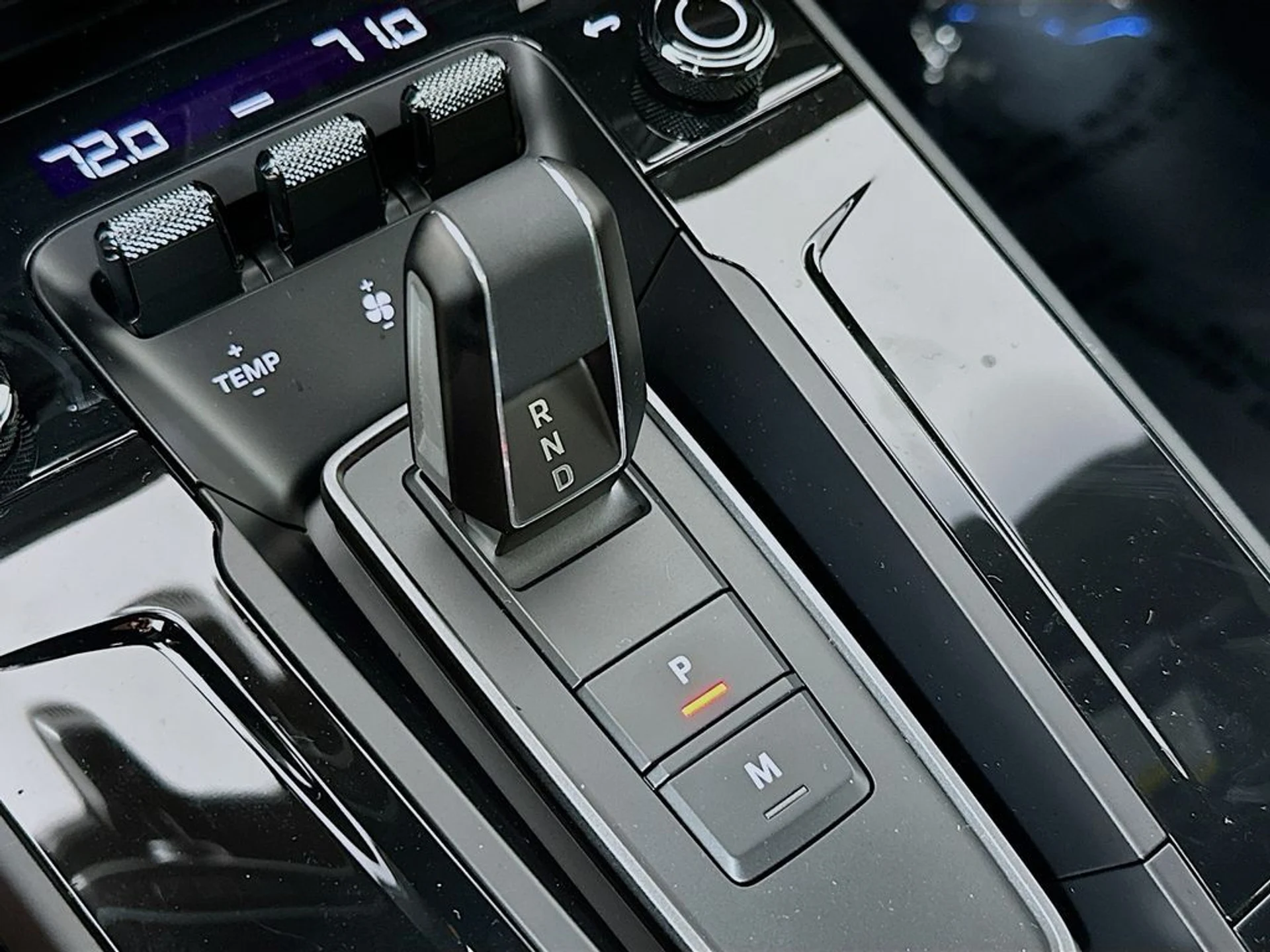 mph017_890401001_1ee6a73231727b2ae2fee2dd8f490632x_54c36308f4