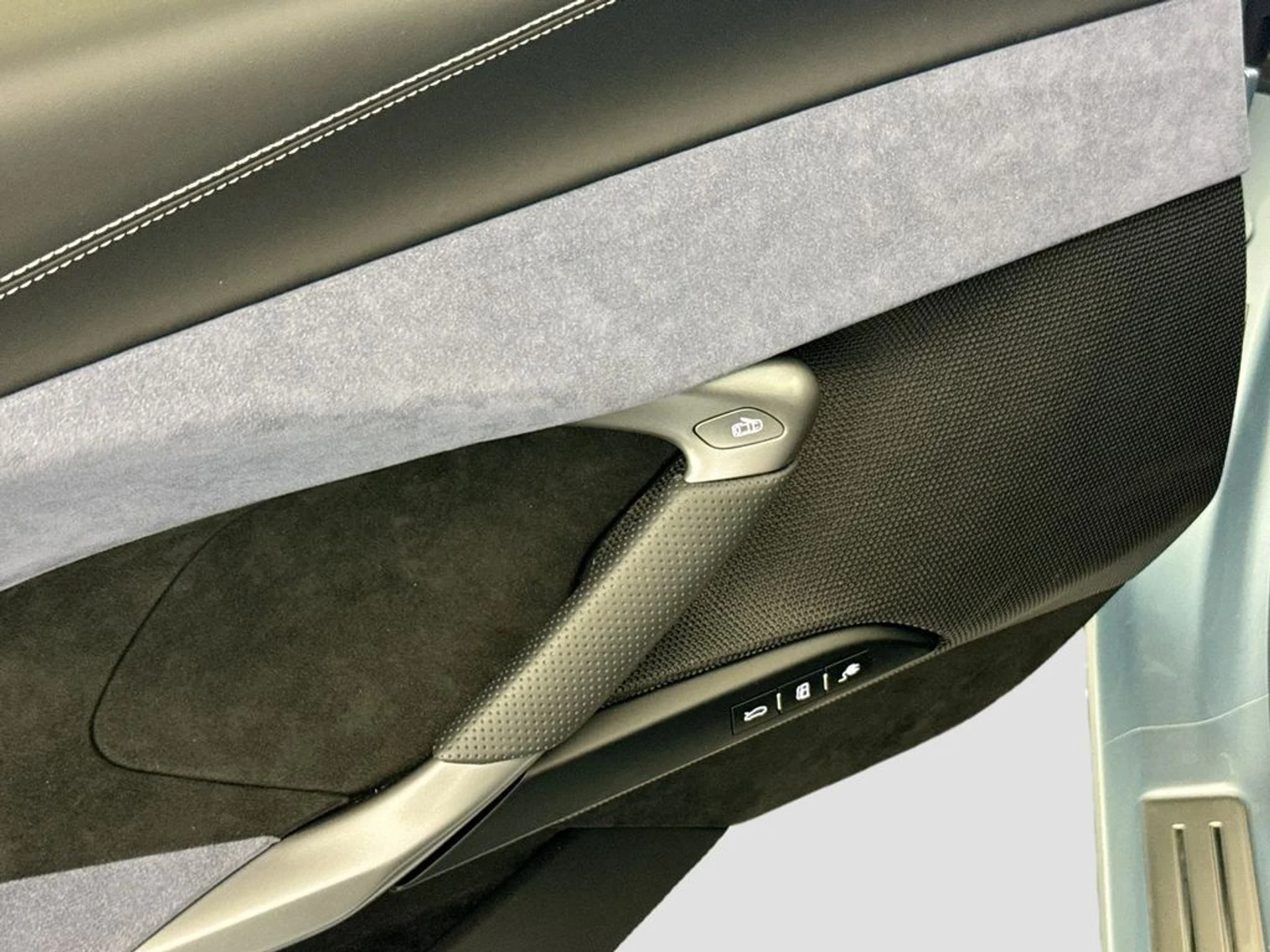 mph017_891158865_ec17a83541f1e6abb382f0b9951ae50e_77f7364842