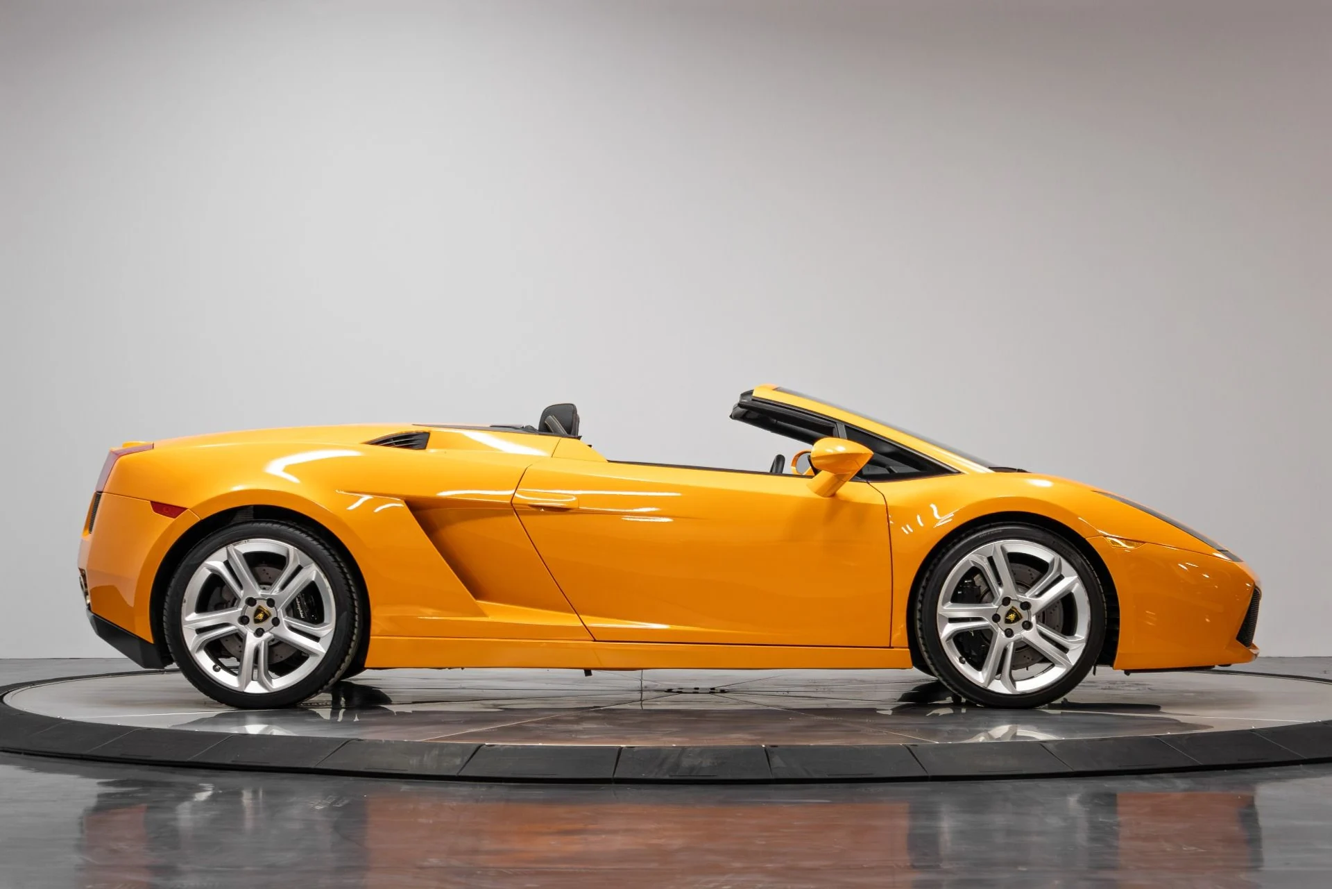 mph017_893474163_Used_2008_Lamborghini_Gallardo_Spyder_1768425608_a9164613db