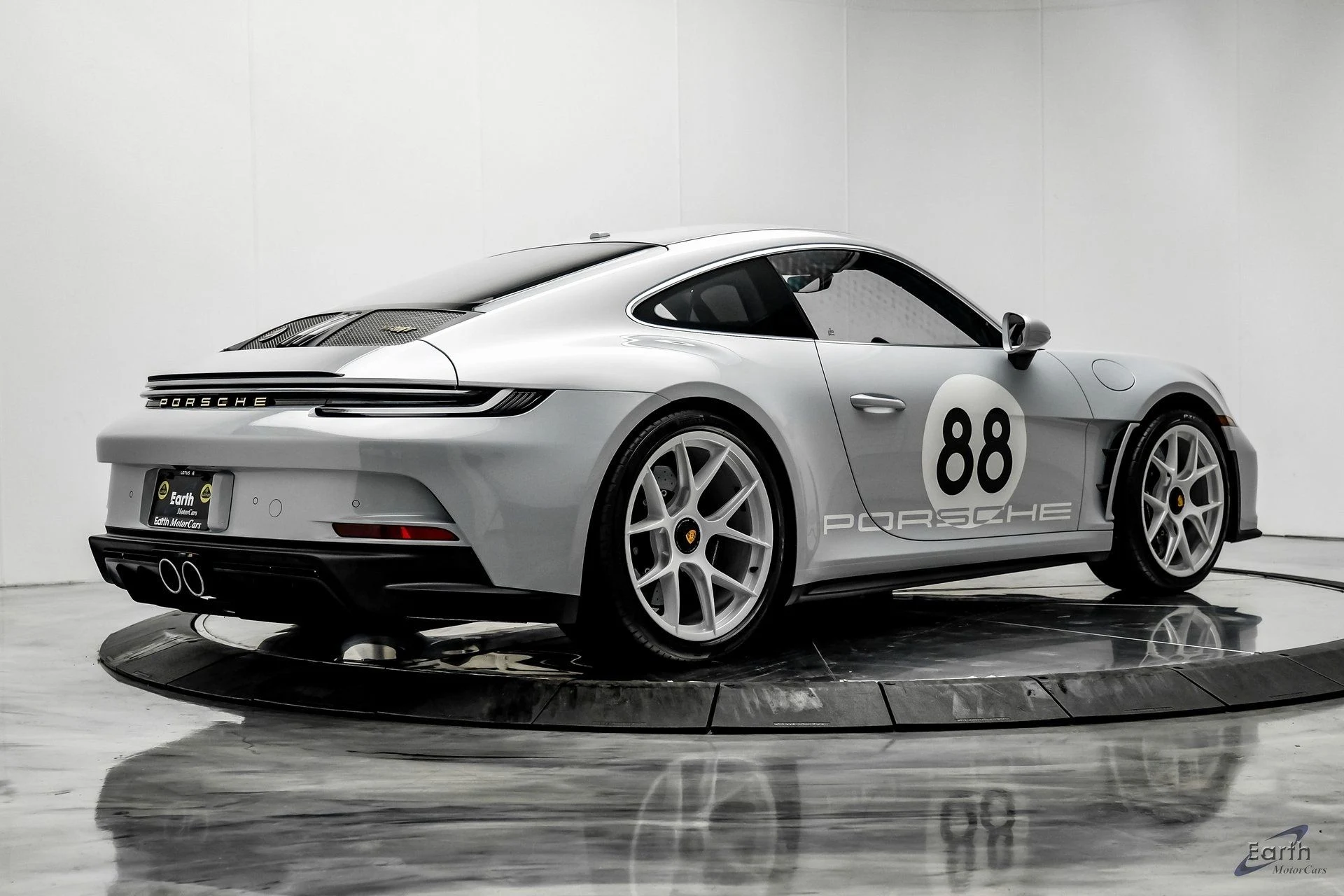 mph017_901193363_cd760d7d56deb7b55ddaaa24c7db2bbdx_8297dad1ae