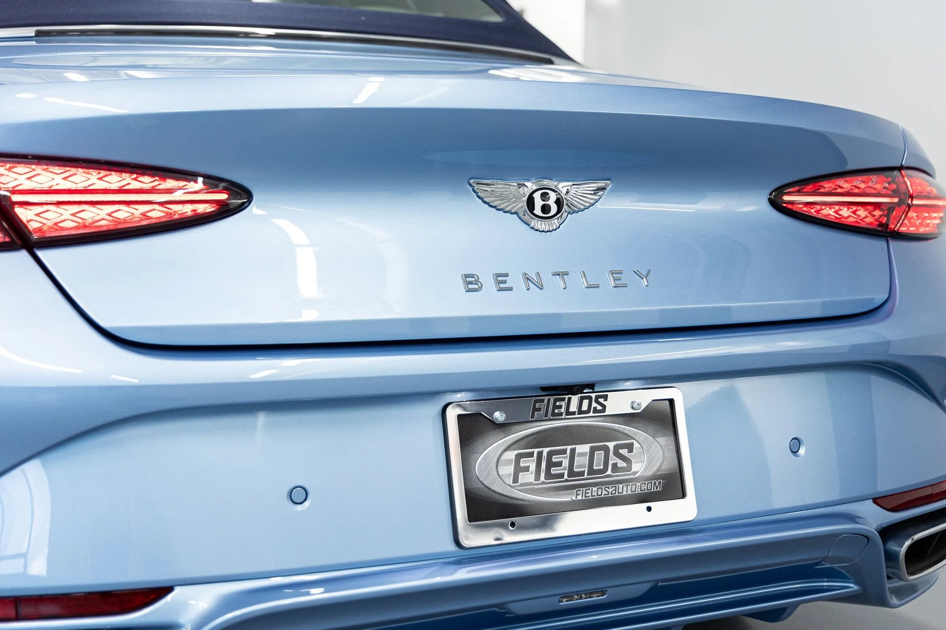 mph017_903385689_155793bd9106cf134171bab45aff2303x_c60c843829