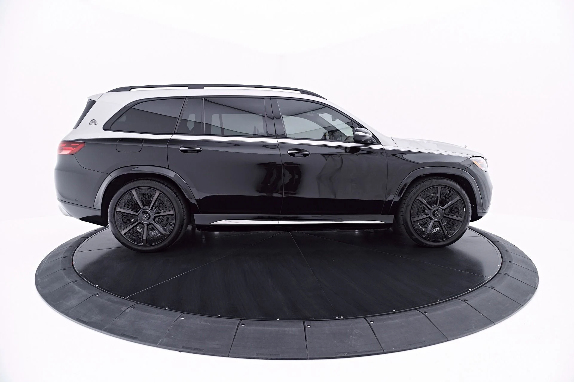 mph017_905583131_Used_2024_Mercedes_Benz_GLS_Maybach_GLS_600_1781826002_ac1ff6c1e8