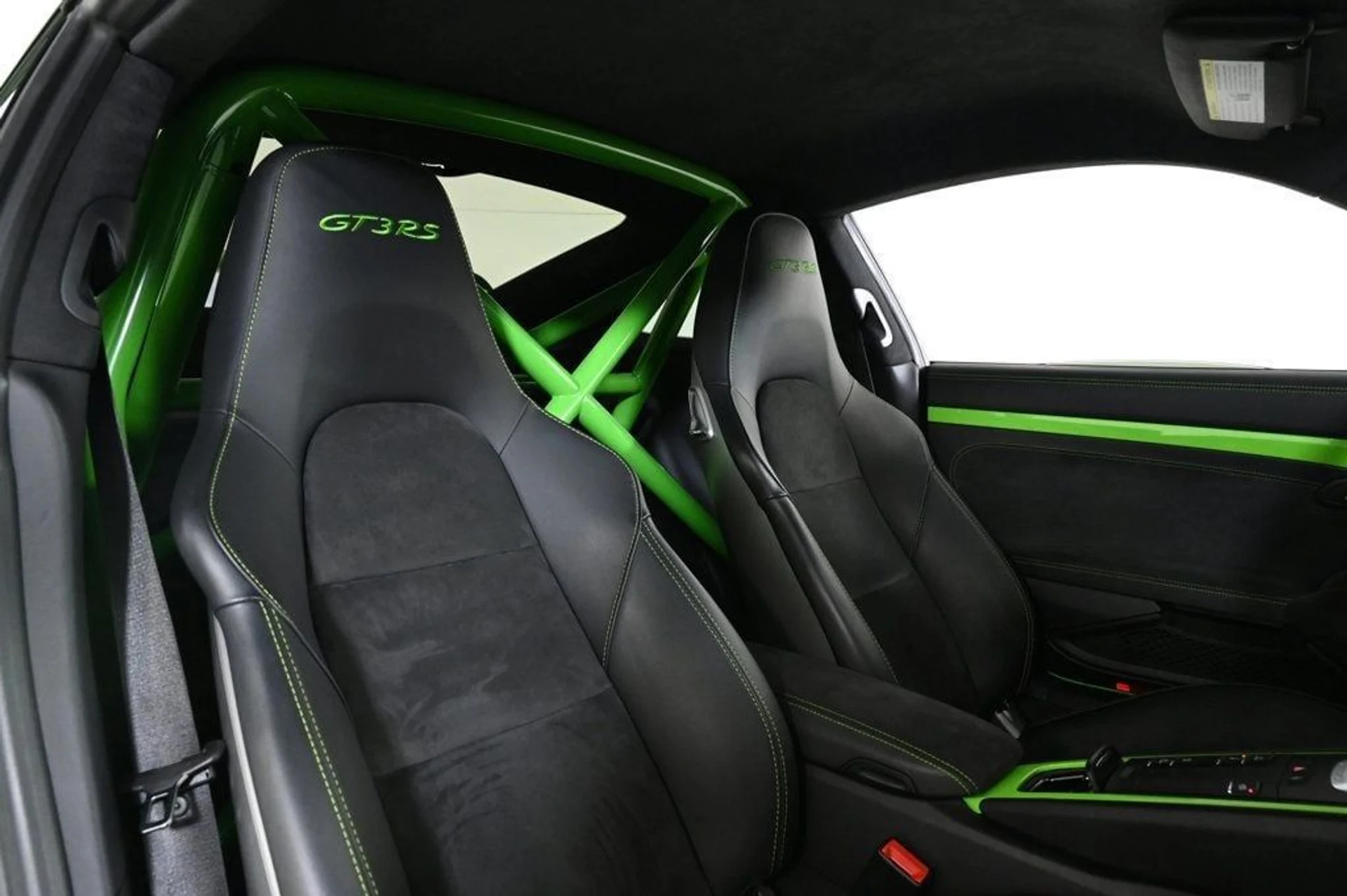 mph017_906428236_cc81993e9cb046e08aa926645a98435f_ce51e427ec