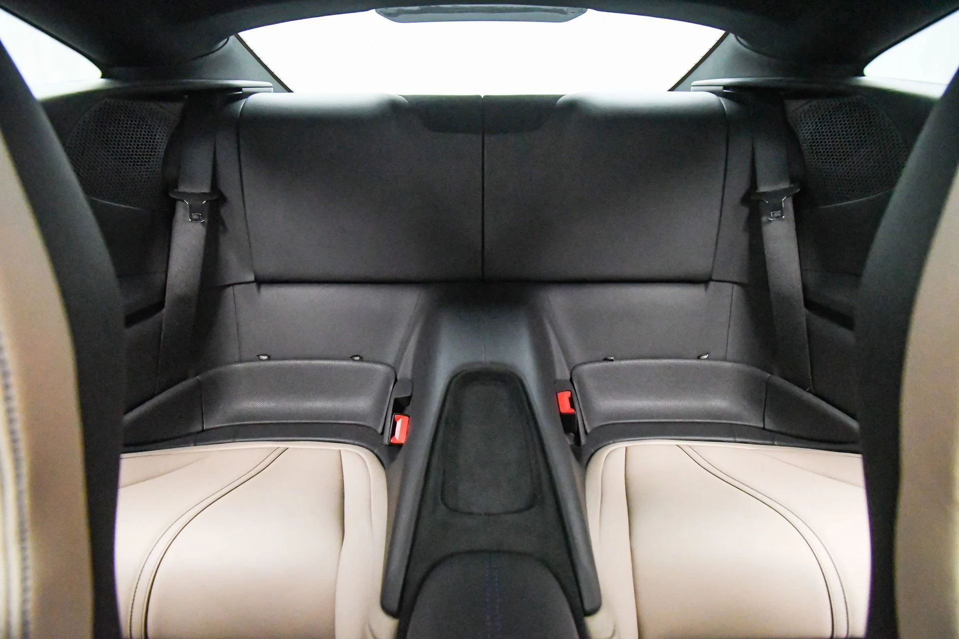 mph017_909992468_18a7a403ca3840fda347bfff13bfe69e_eb373ac28f