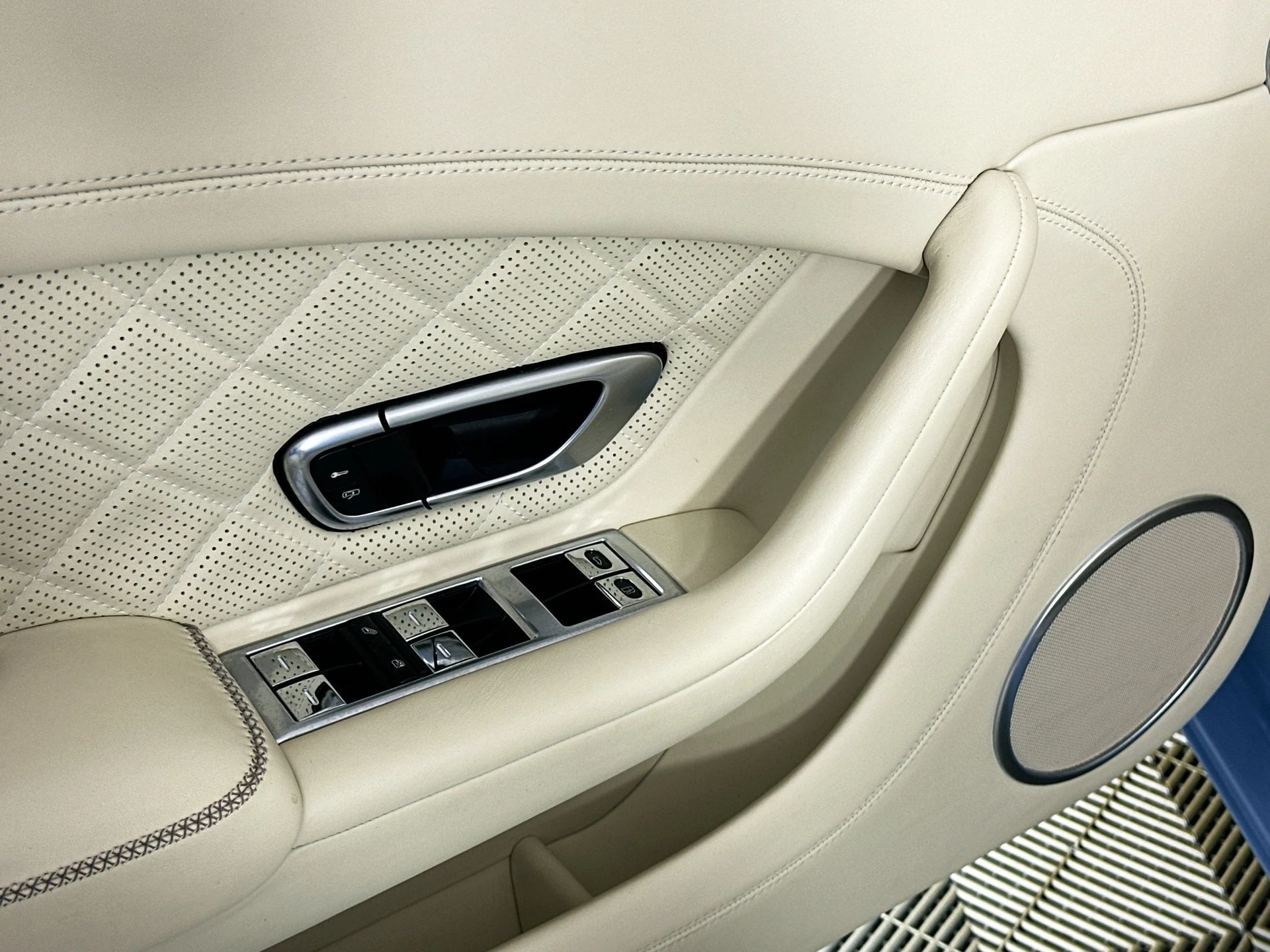 mph017_912481268_18_0c1a6c3cce