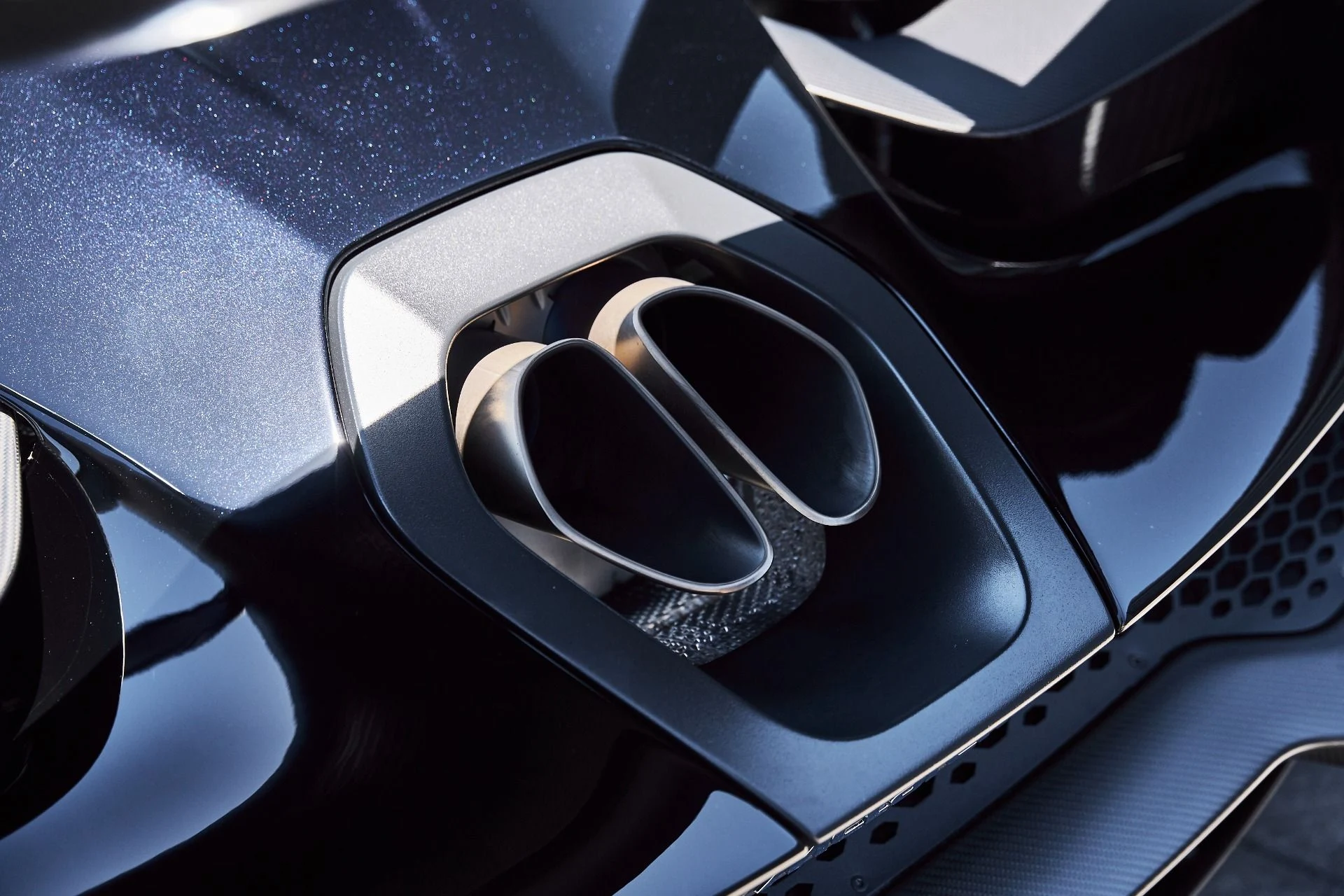 mph017_915173009_Used_2019_Mc_Laren_Senna_1779499273_6e7f001c3c