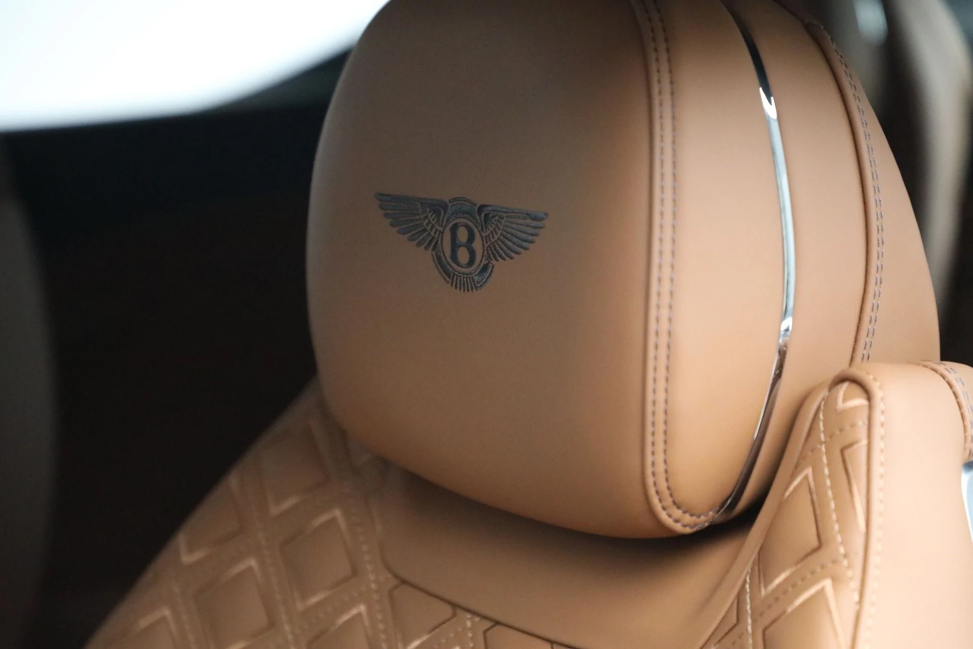 mph017_916777474_Used_2022_Bentley_Continental_GT_V8_a8bb5de346