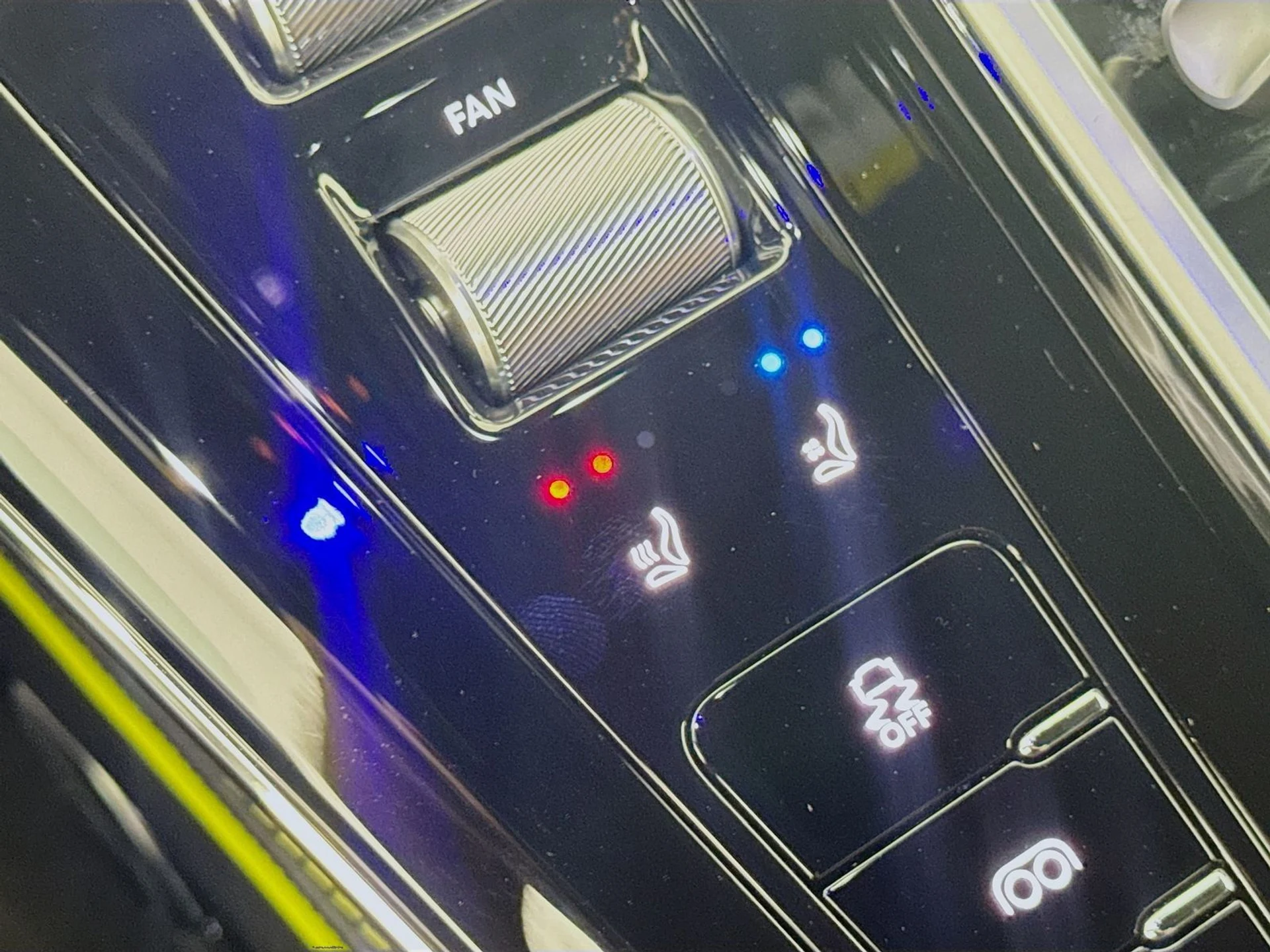 mph017_917339474_1600d7c9d03a2691a0176a3c4dfd555fx_4a2126e80e