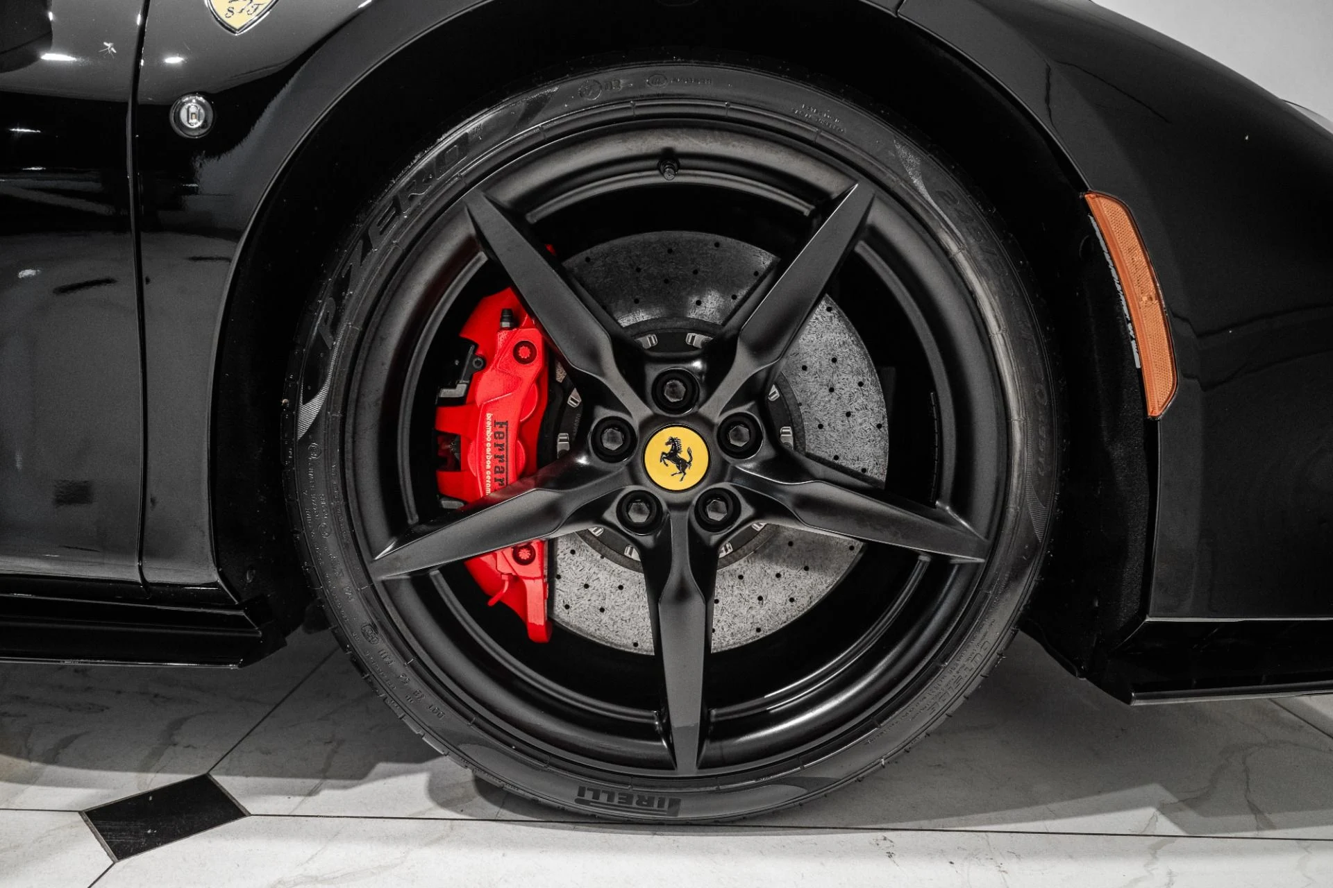 mph017_917606081_Used_2021_Ferrari_F8_Spider_1788191759_60cd09c575