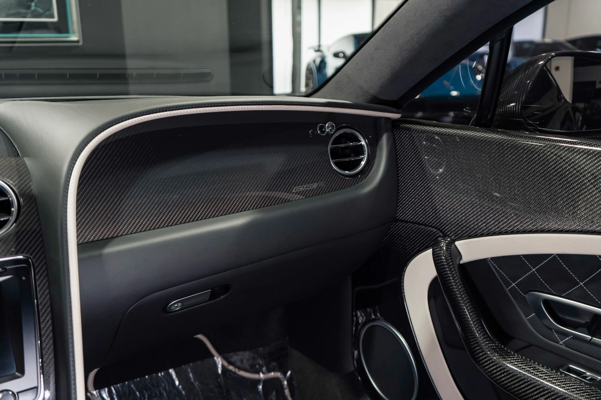 mph017_921249682_Used_2015_Bentley_Continental_GT_3_R_1773440300_9c720a1d88