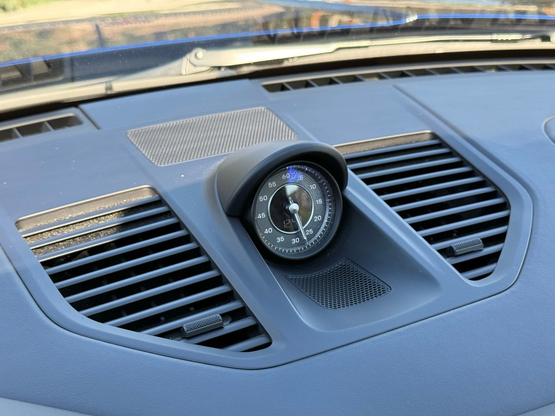 mph017_924016470_2ce17c2529ff28104e129ebeca31de9c_b90853aadb