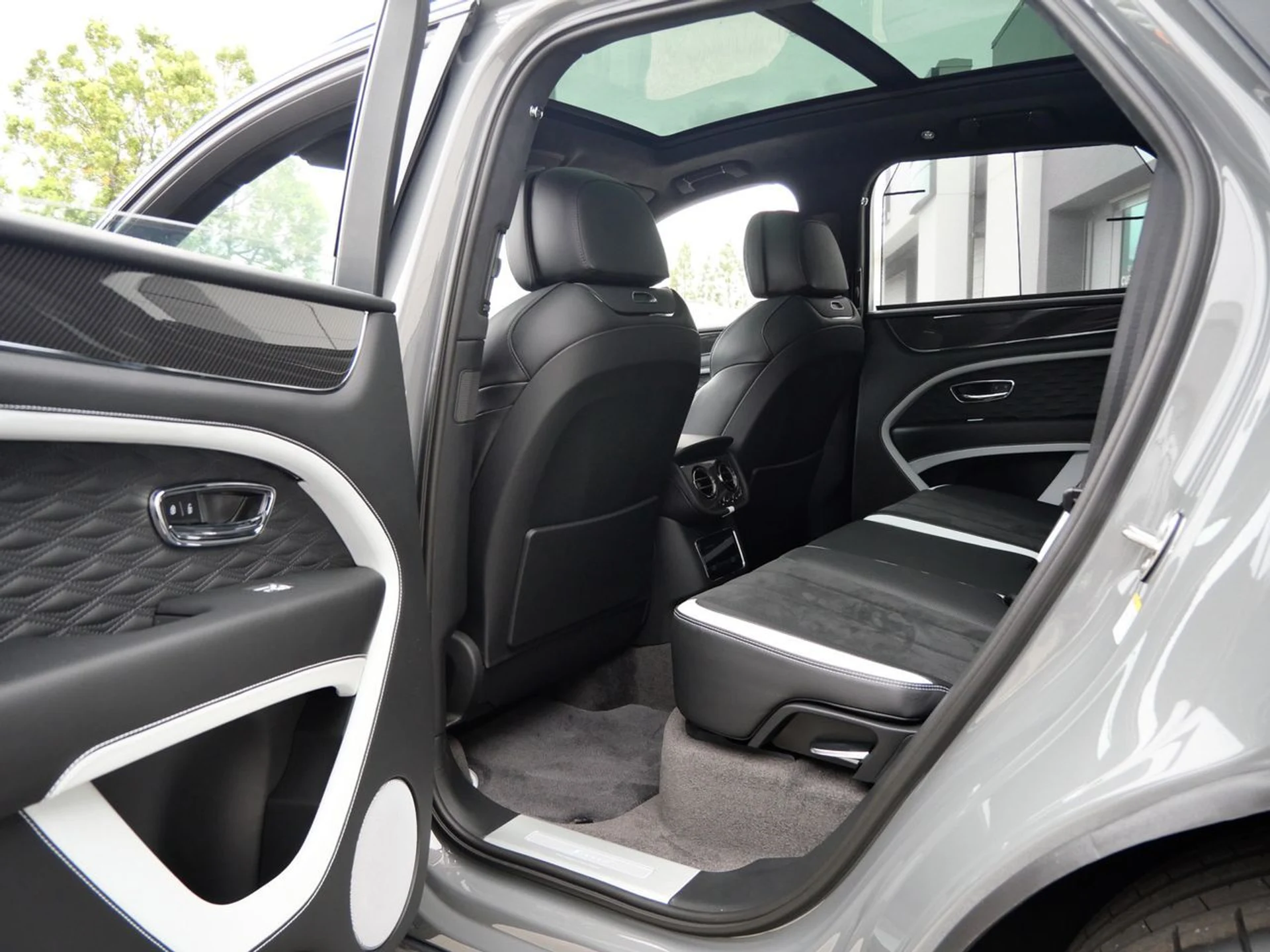 mph017_925035105_533ce63e1f78eff736729dcad691b208x_b27fe144ab