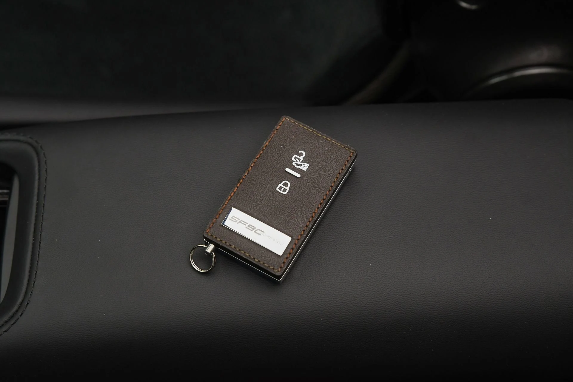 mph017_926279649_c99ffe40ef9b451191164a2eca1d8e76_00c5998786