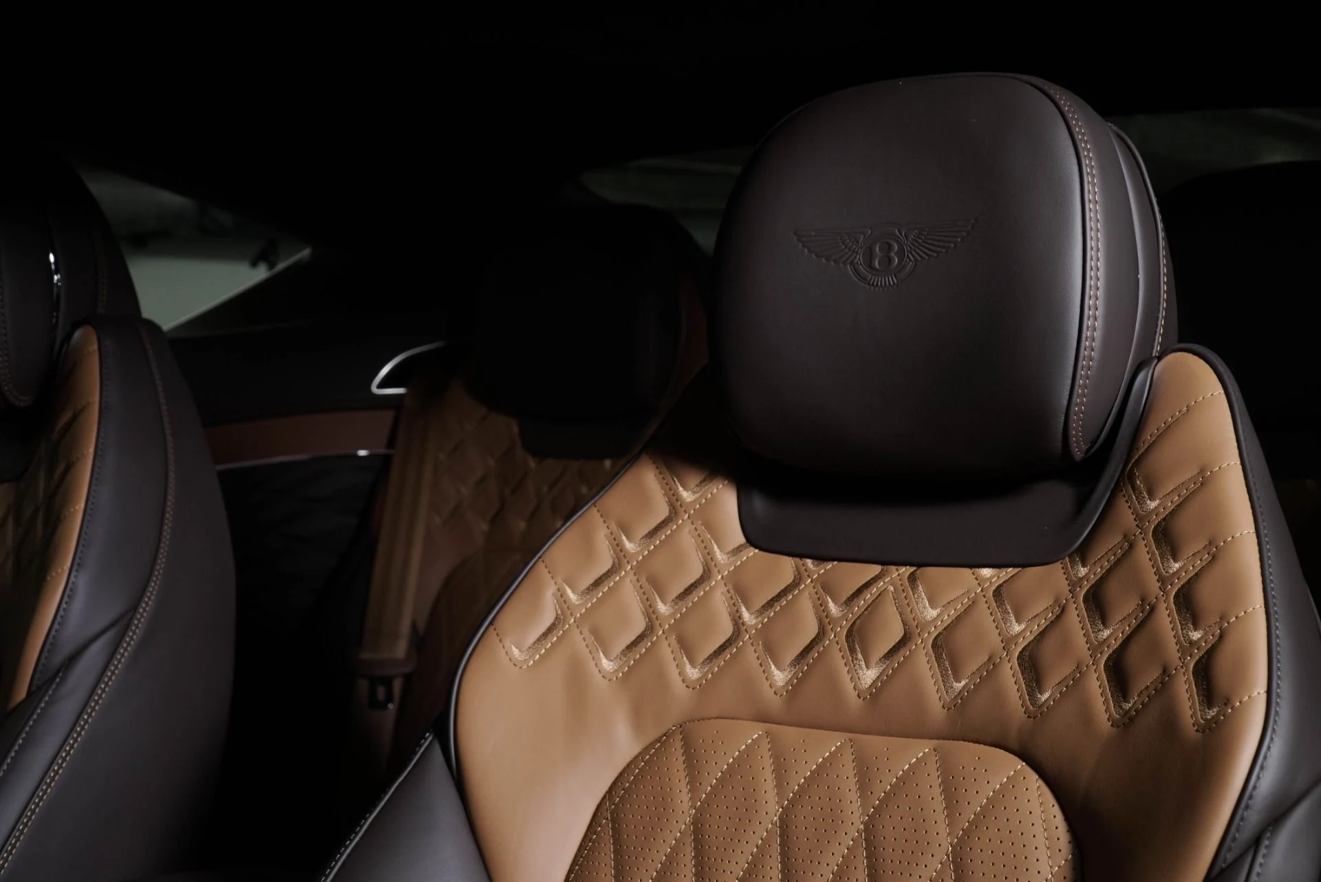 mph017_932849580_New_2026_Bentley_Continental_GT_Azure_1765905710_f67e53c581