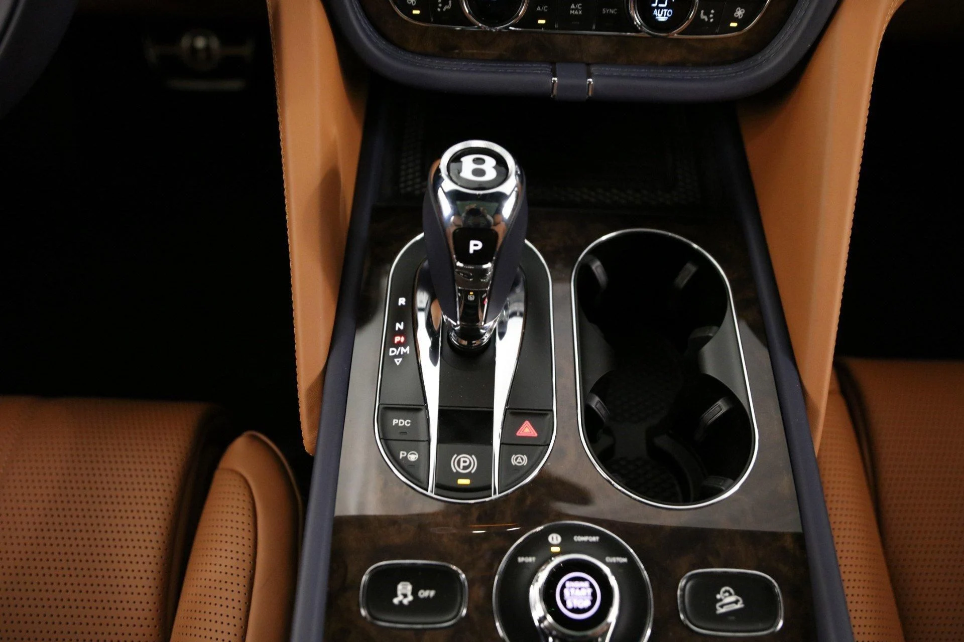 mph017_934405005_Used_2022_Bentley_Bentayga_V8_1678278180_ba93174207