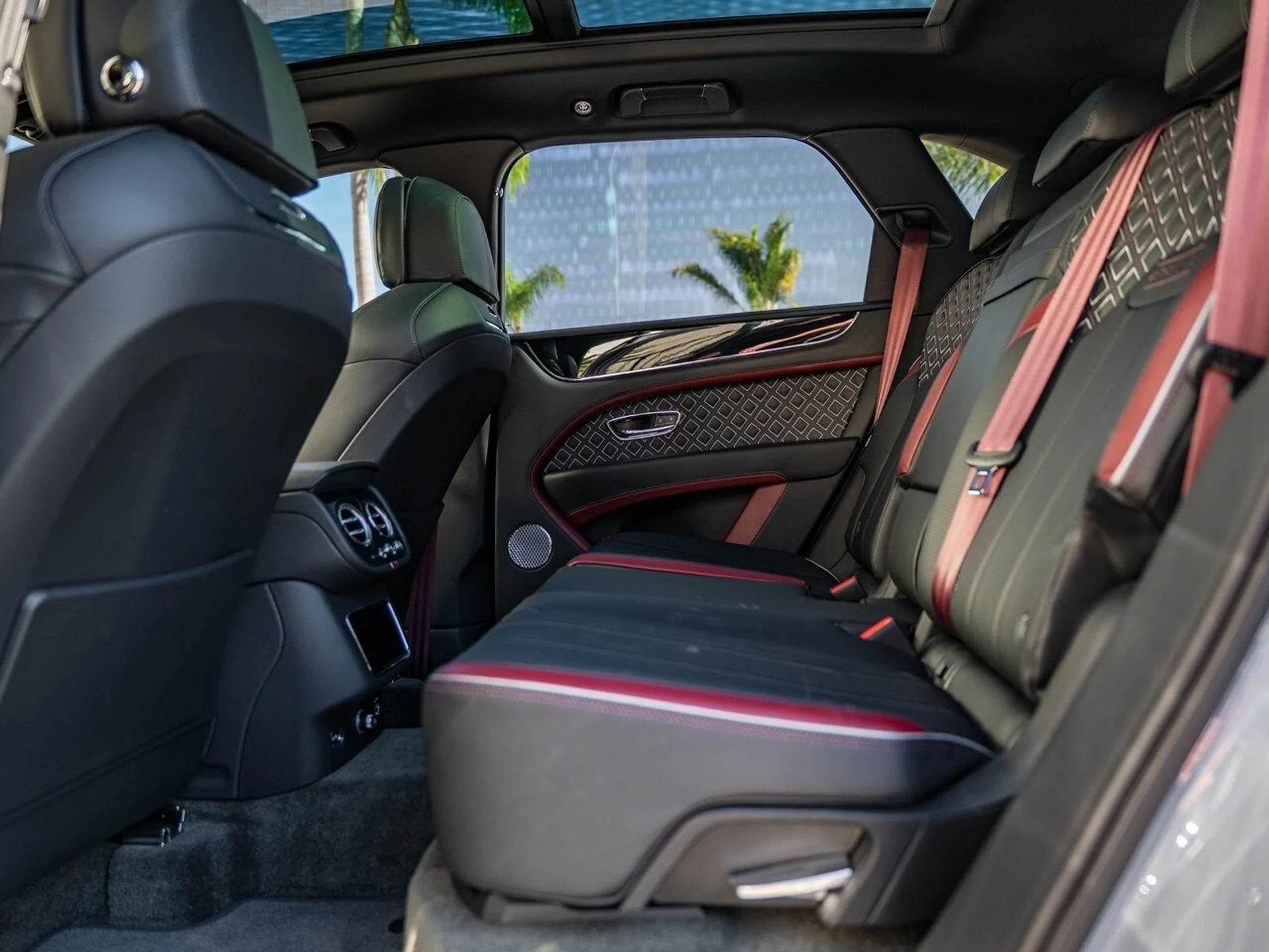 mph017_939974257_2be2da266de553b338261b23e5c90404x_5531a8fad6