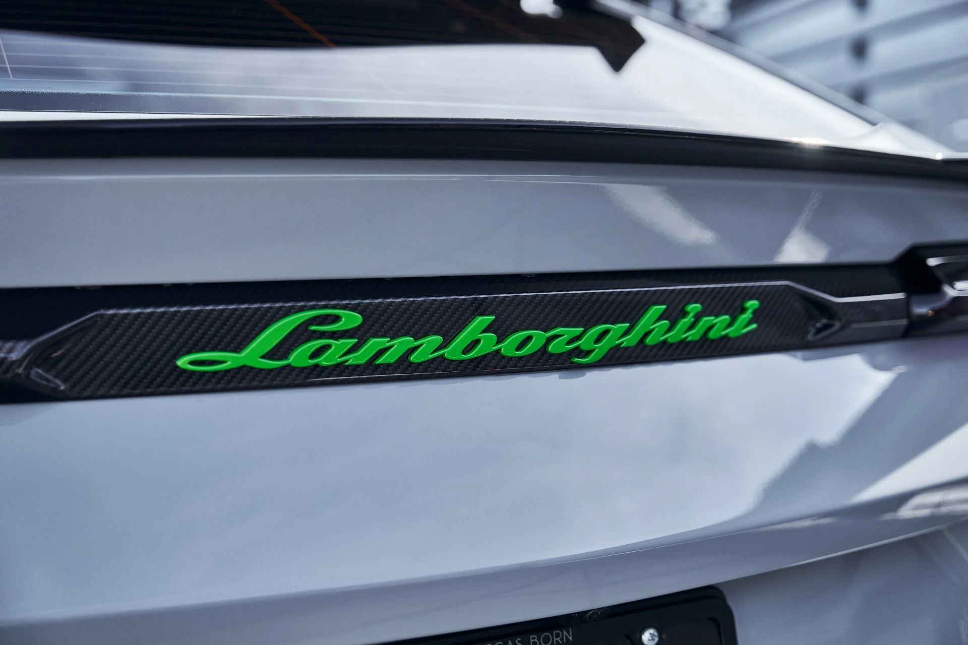 mph017_953463121_Used_2024_Lamborghini_Urus_Performante_1772849041_6f133abcda