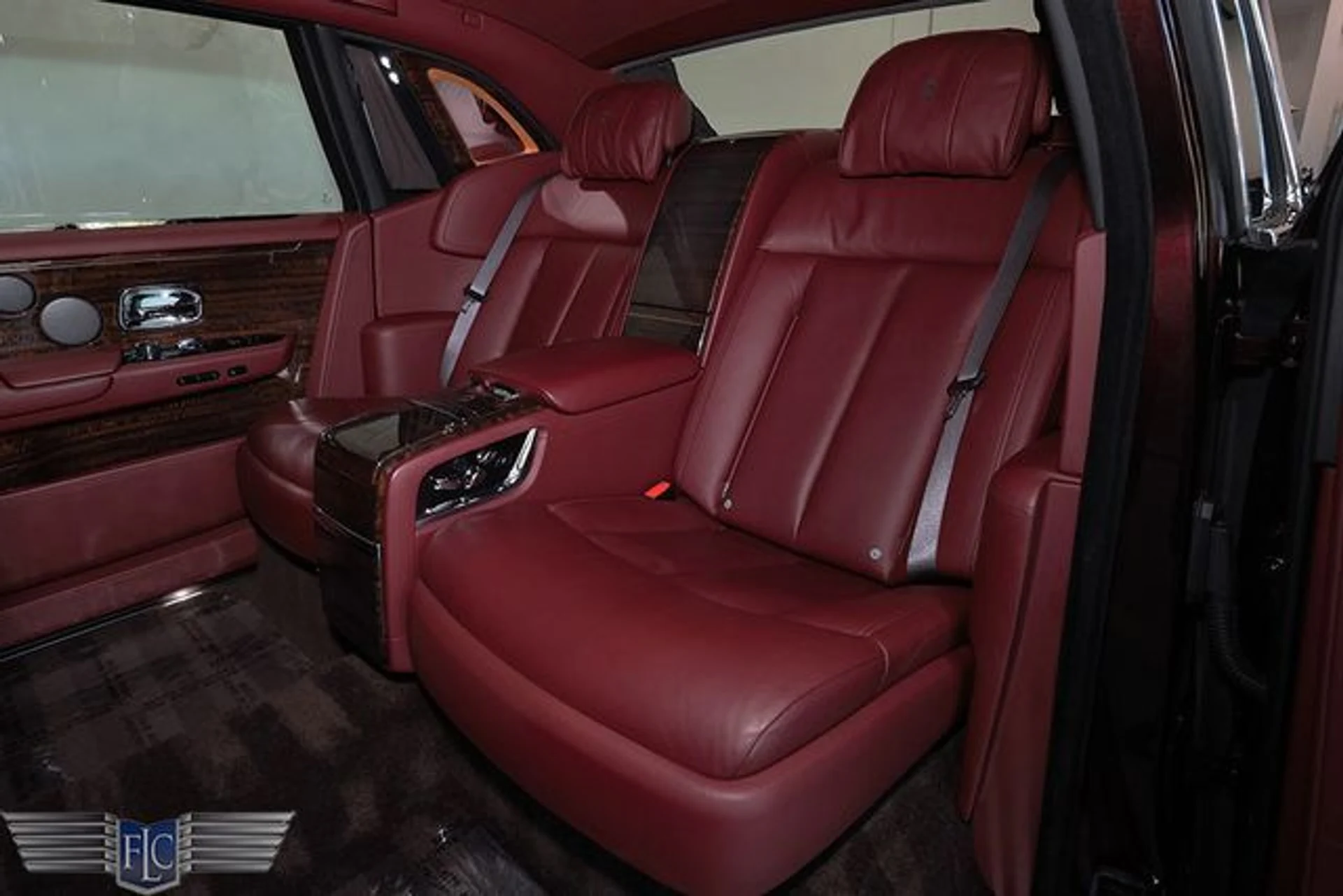 mph017_95521032_used_2018_rolls_royce_phantom_extendedwheelbasesedan_9689_23067531_22_640_c113408574