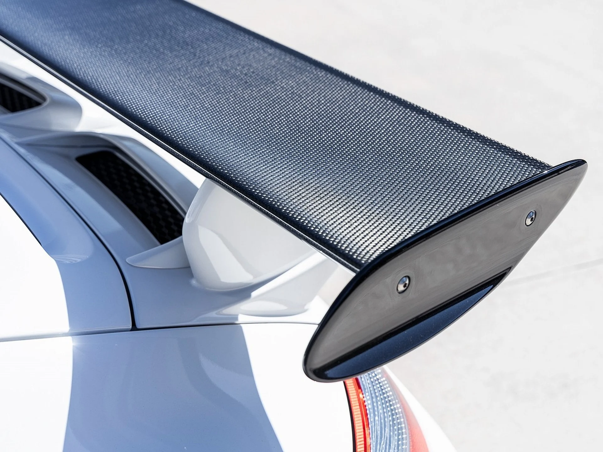 mph017_956644459_18_9fcb0e2cd0