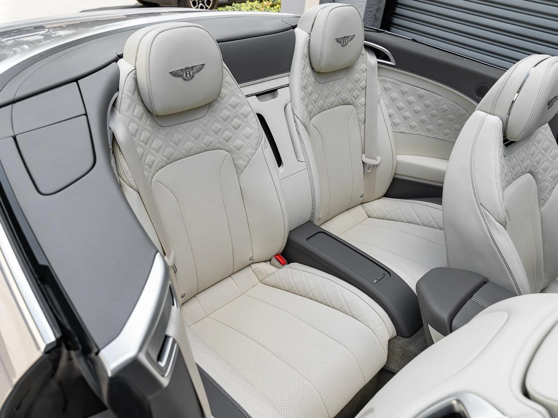 mph017_967404899_Used_2022_Bentley_Continental_GT_V8_1771851985_3f40ee72ee