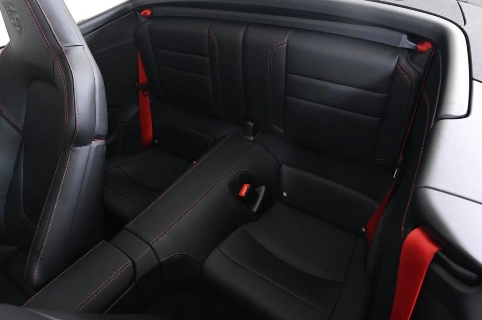 mph017_969669339_ee6026f5304f4c58b9a23fde458db41c_c94339f530