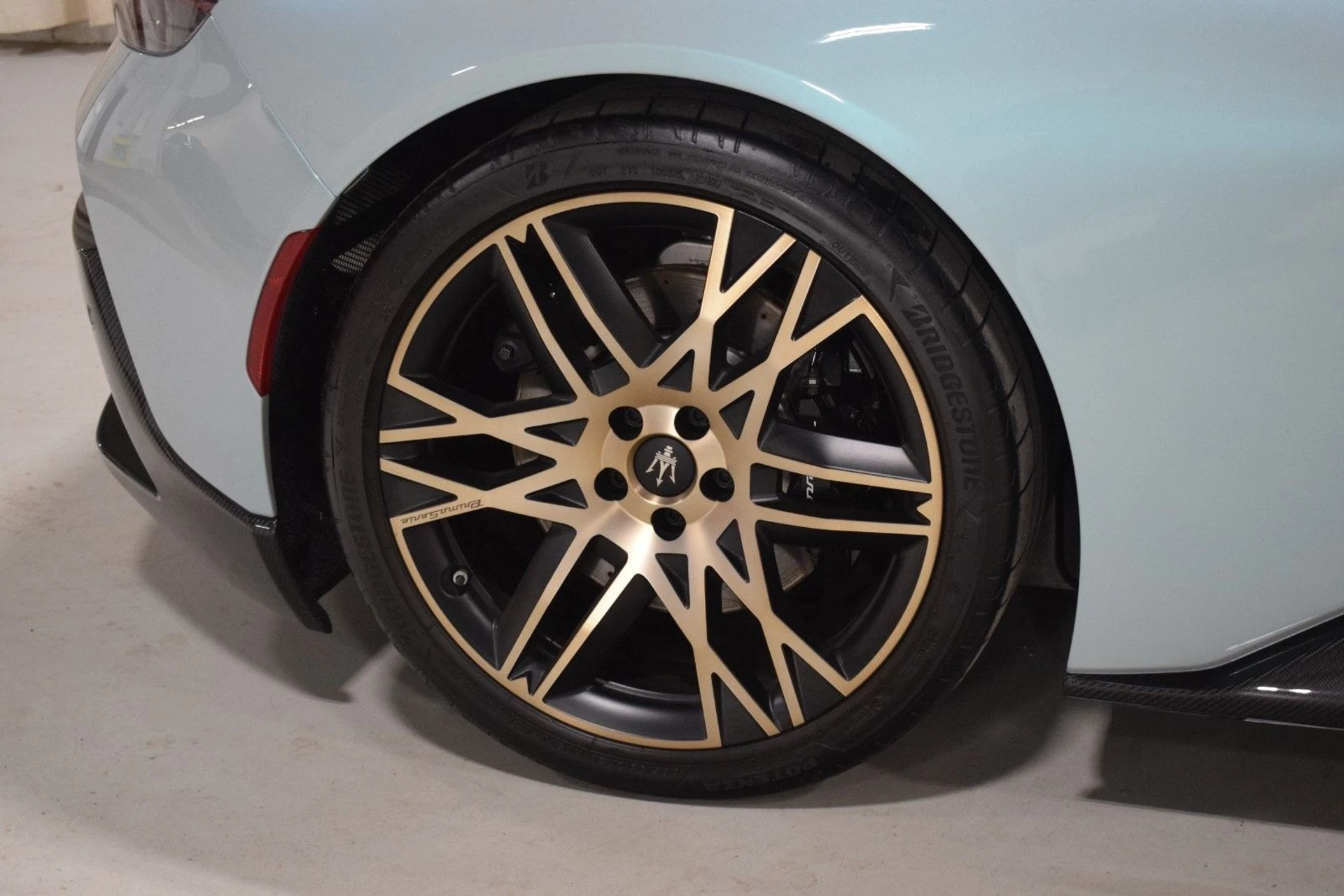 mph017_973842493_5ddaefd0d5c5038fb9bf100a48f5d574x_06fe9f9430