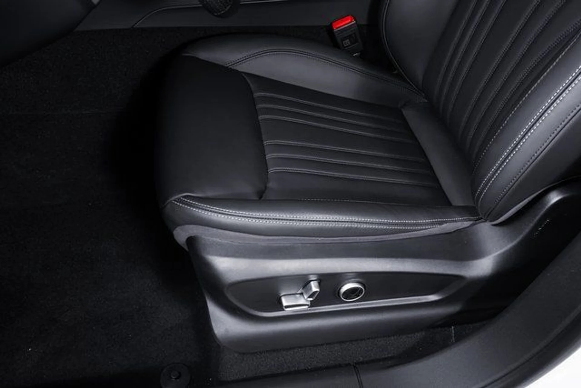 mph017_975247312_25c53ee1e9c49ddee7473e42923c7268x_2c9b688919