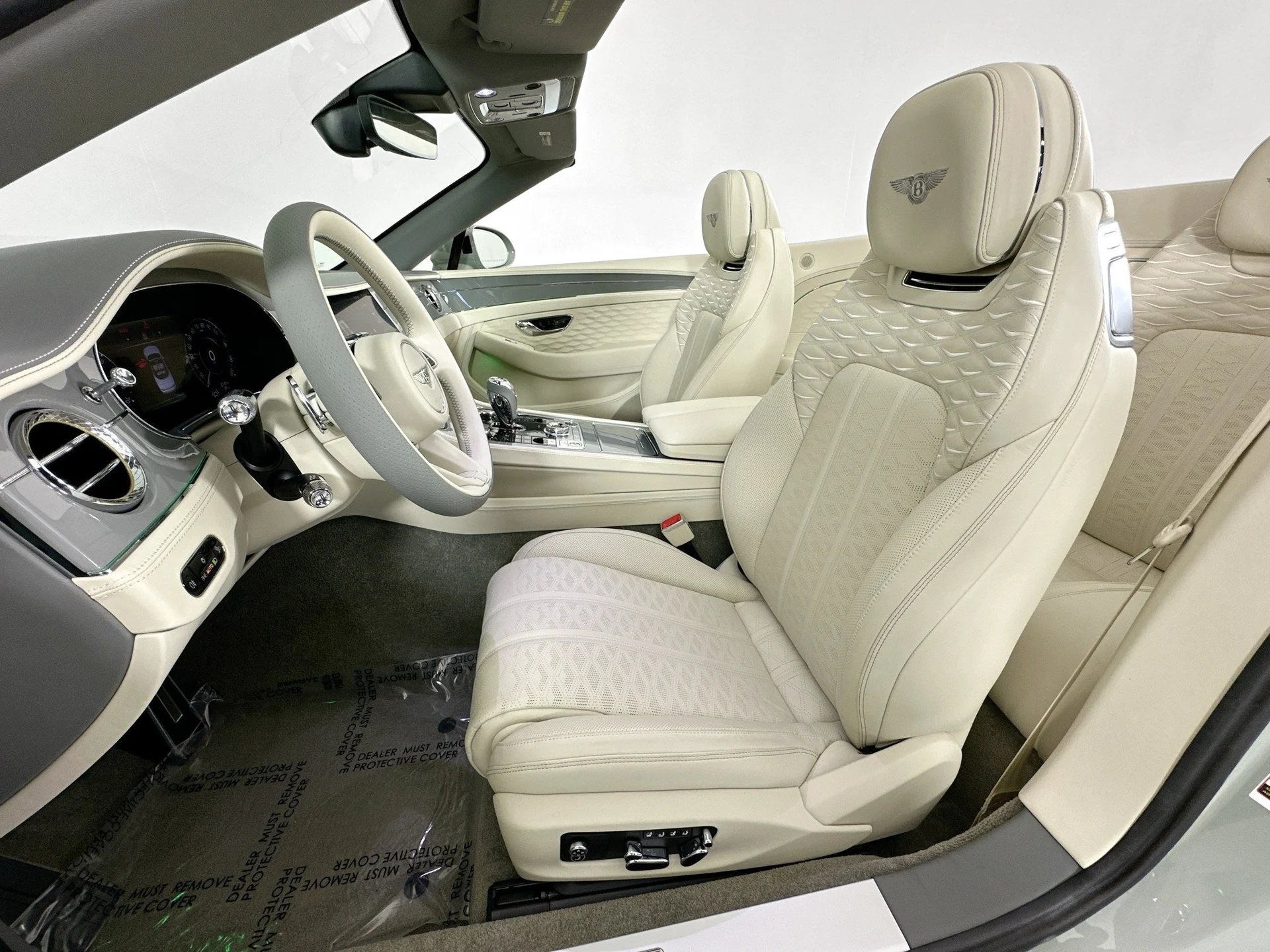 mph017_976903510_18_ba23a3da53