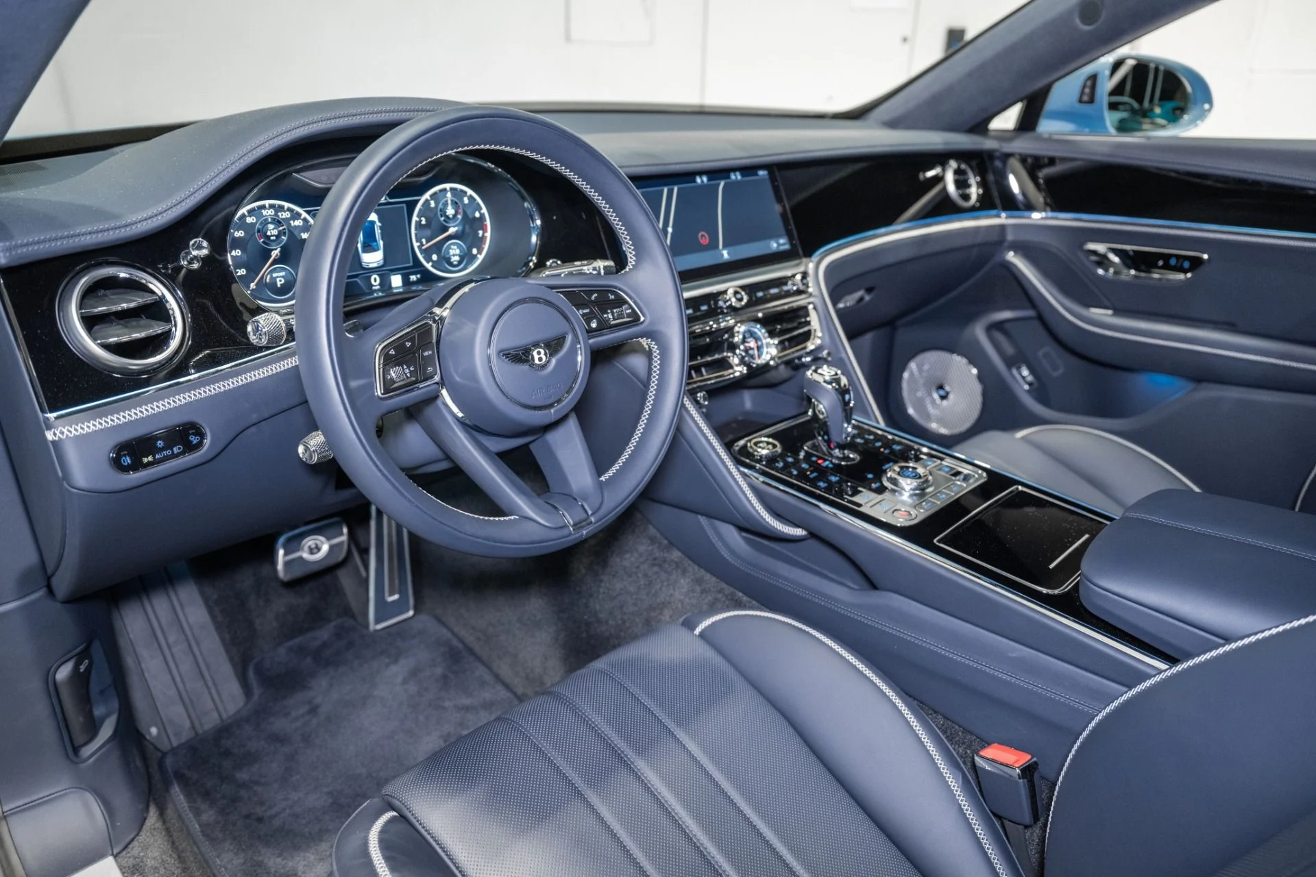 mph017_987545737_Used_2024_Bentley_Flying_Spur_Edition_8_1777999219_20ea57b3f4