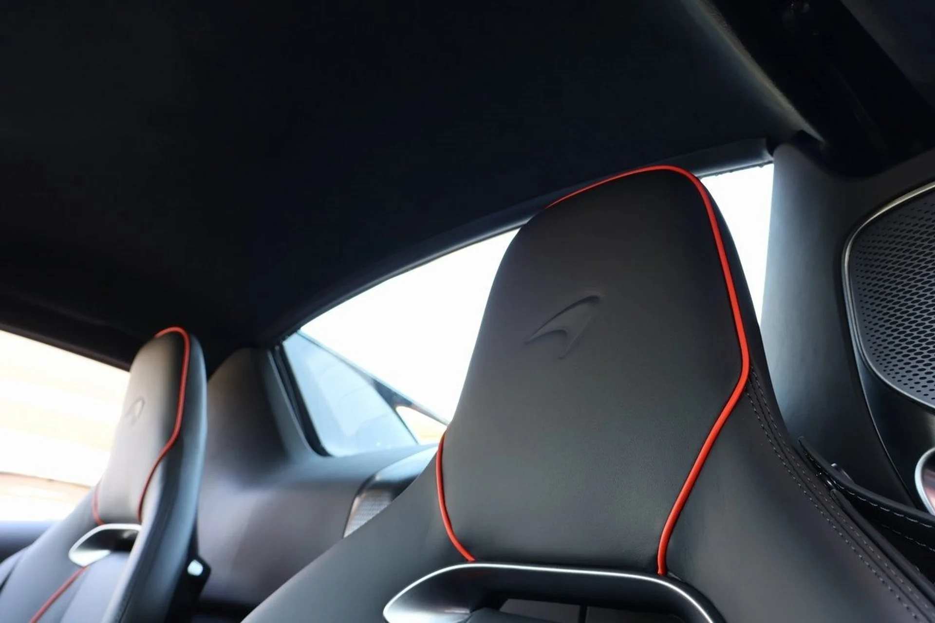 mph017_987641564_18_bebca32067