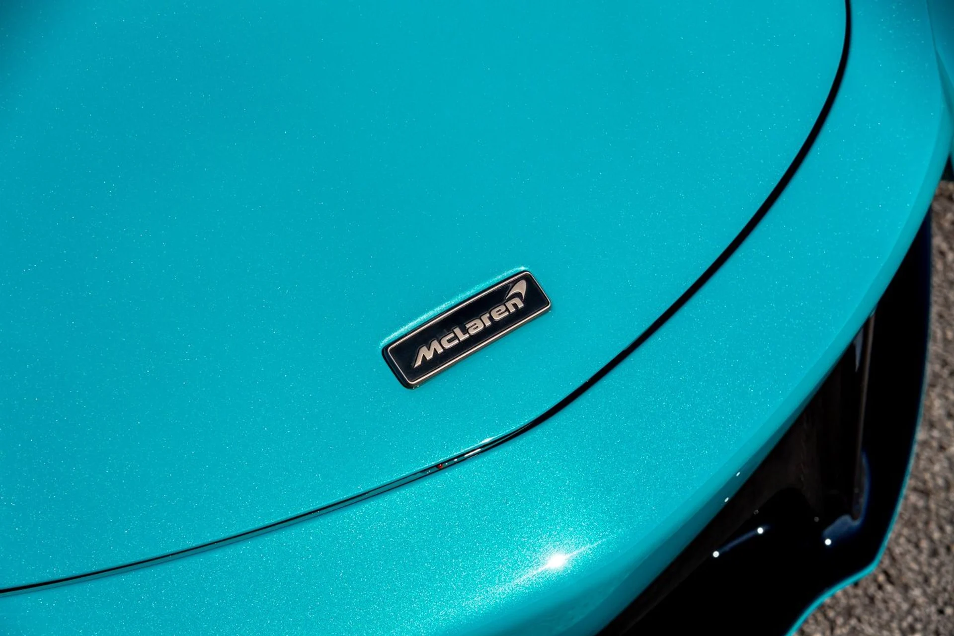 mph017_99091216_488_p18_l_ae5b248102