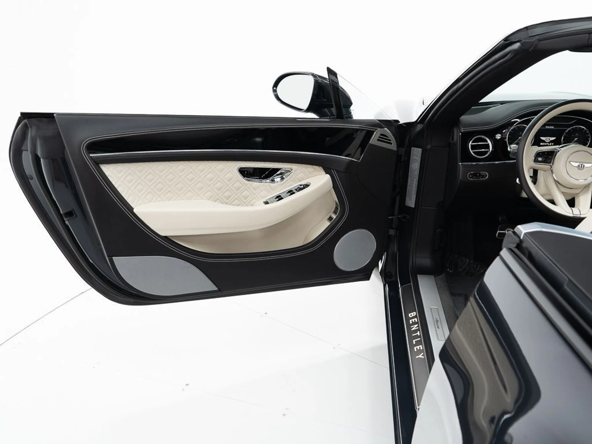 mph017_994841868_c4465d11d88354fb65de630460a8a41e_a25dcfd773